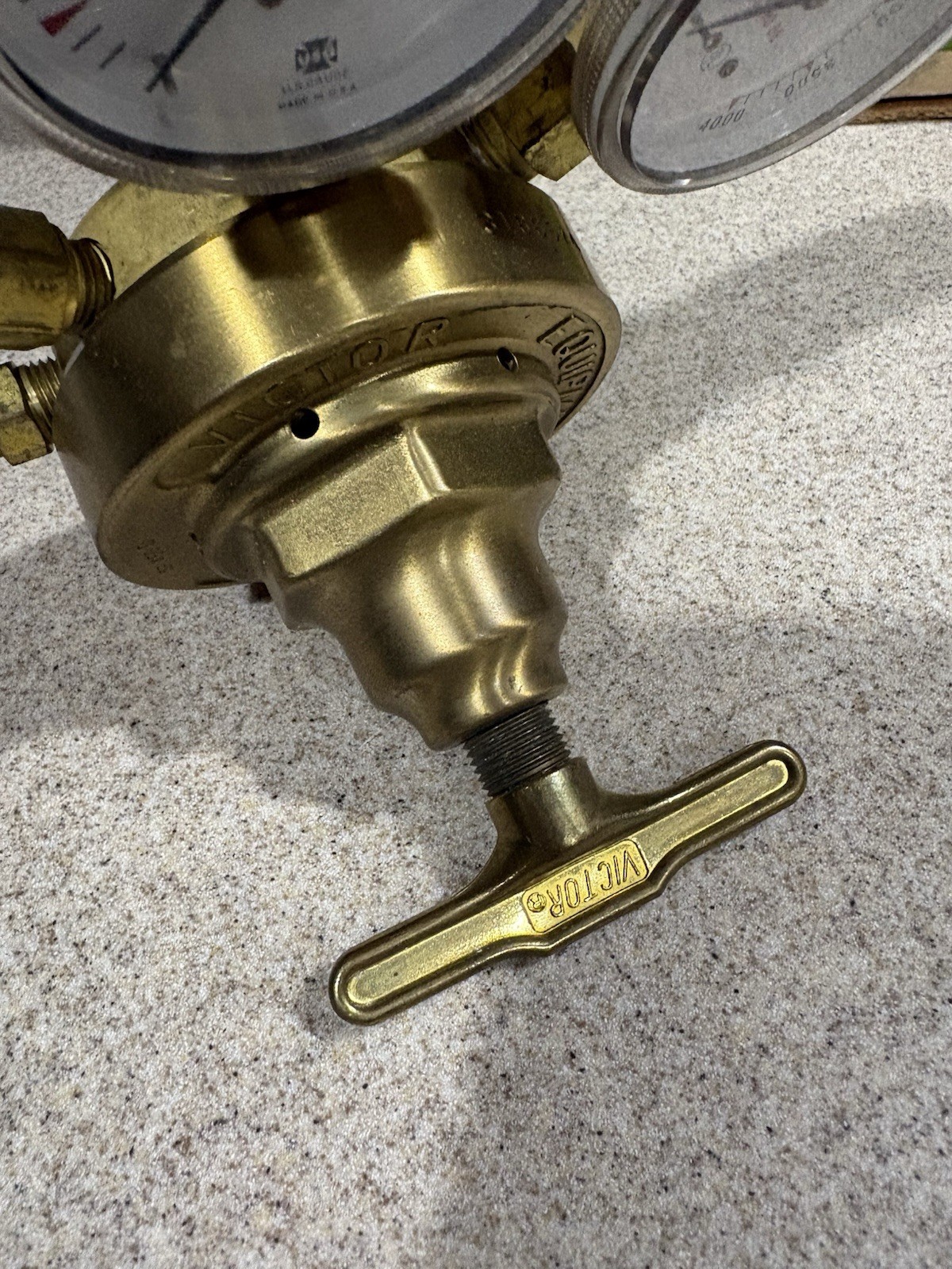 Vintage Brass Victor Safety Regulator SR 450D-540 . For Oxygen Tank
