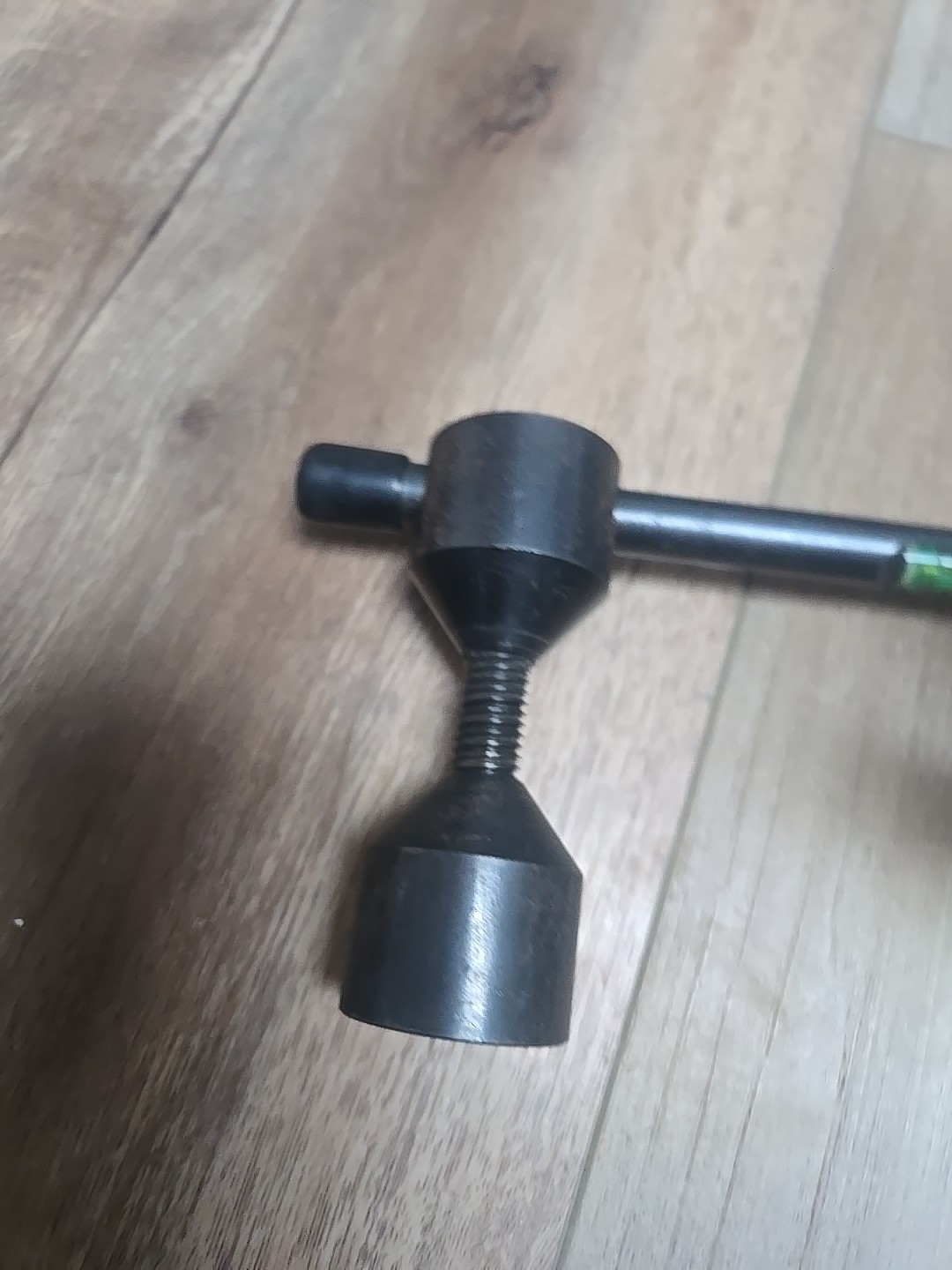 42050-TM Flange Wizard Threaded Two Hole Pins With Guide Rod.
