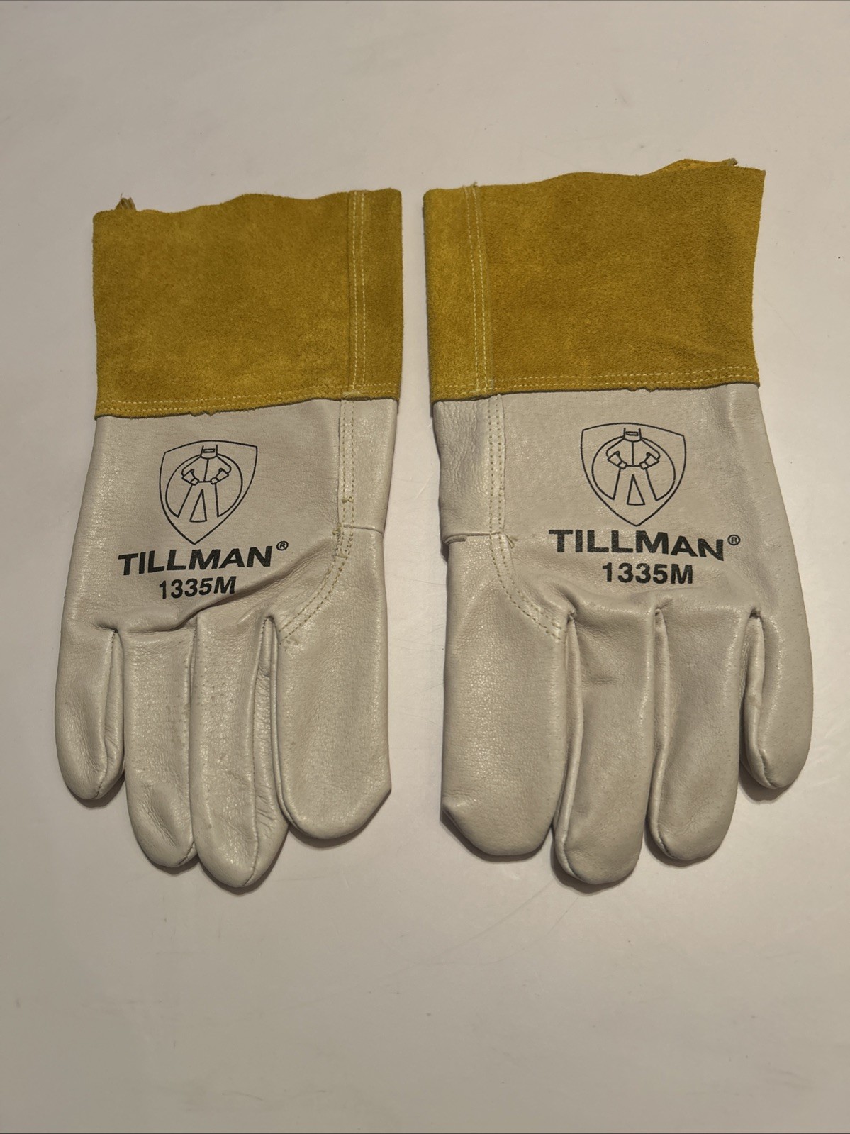 Tillman 1335 100% Leather Welding Gloves 4″ Cuff 1335M New Size Medium Free Ship