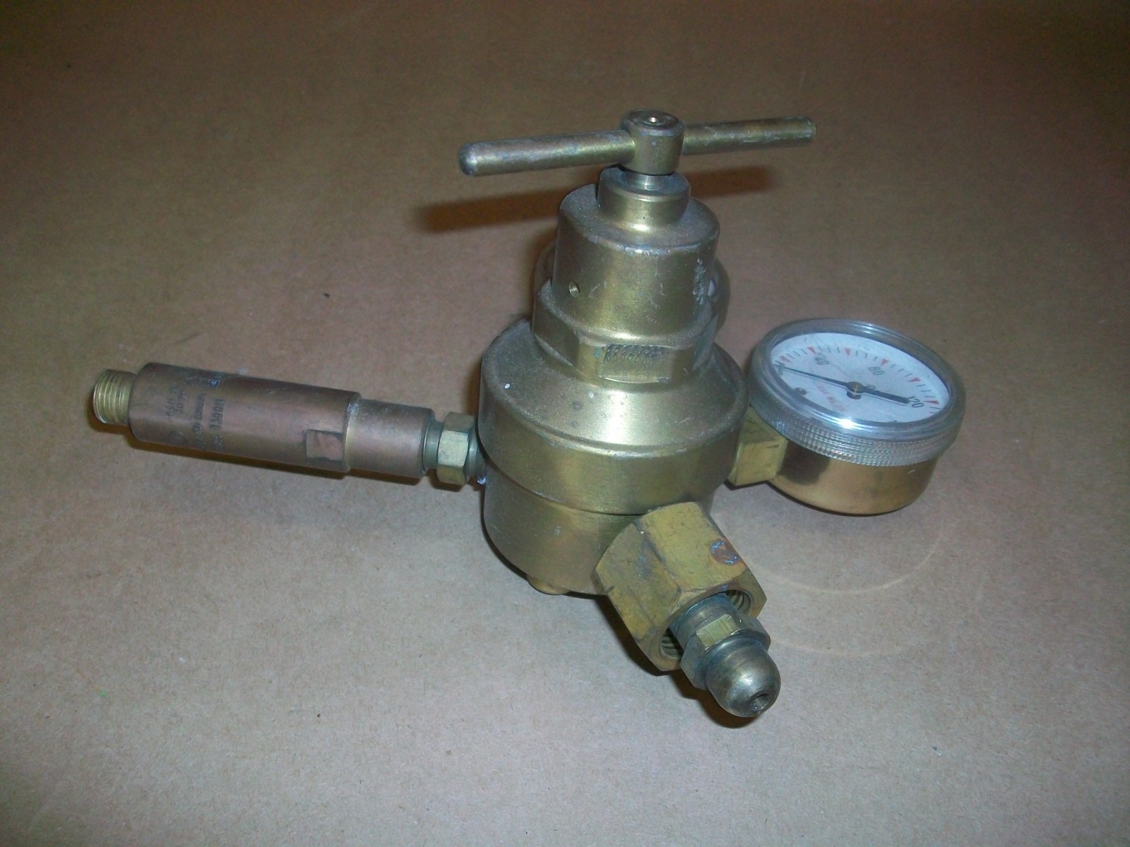 REXARC Oxygen Regulator Dual Gauge RWP 1201 / 0-4000 psi 0-200 psi USED