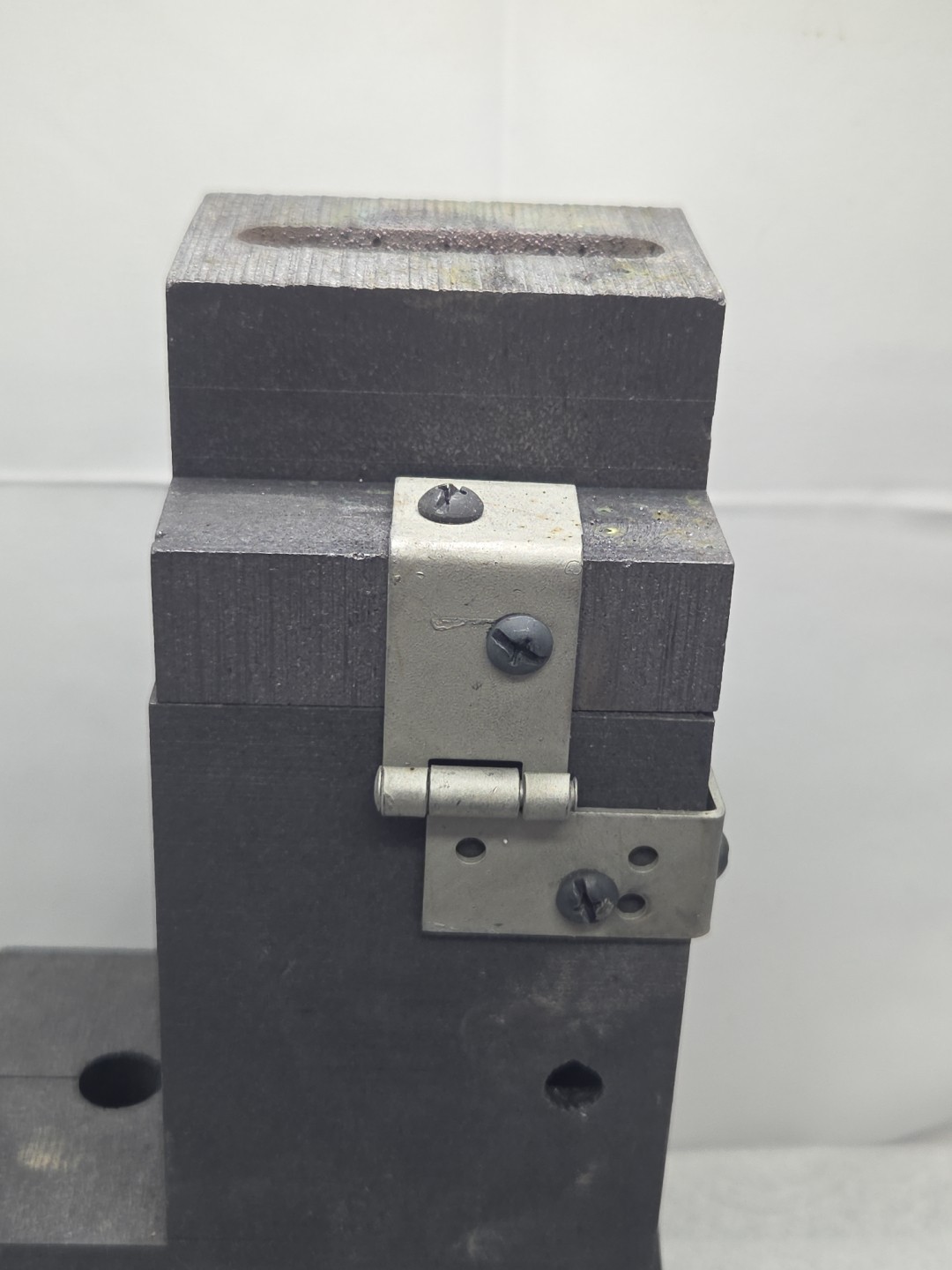 Erico Cadweld GYR162V Graphite Mold For Welding Cable 5/8 14.3 CUCLRD 250 KCM
