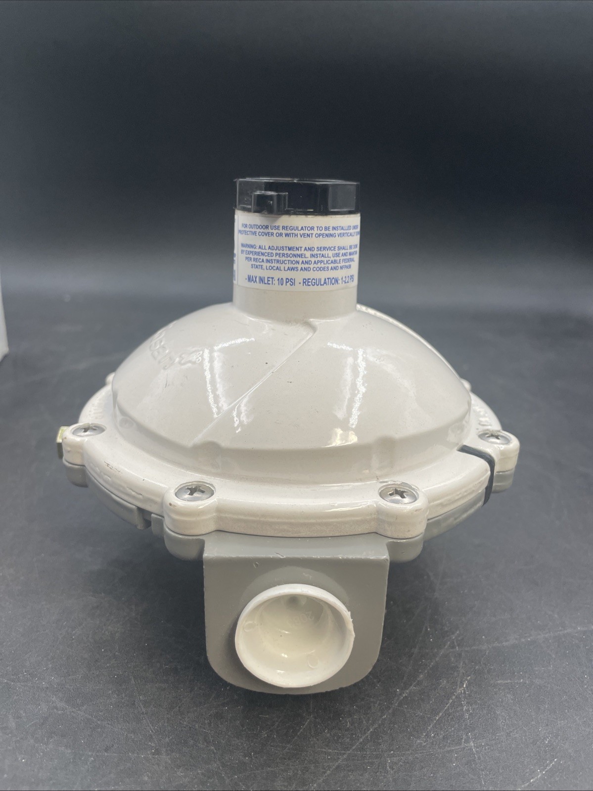 KOSAN 998TP-08 1/2″ NPT x 1/2″ NPT 2 PSI 1.46M BTU PROPANE REGULATOR