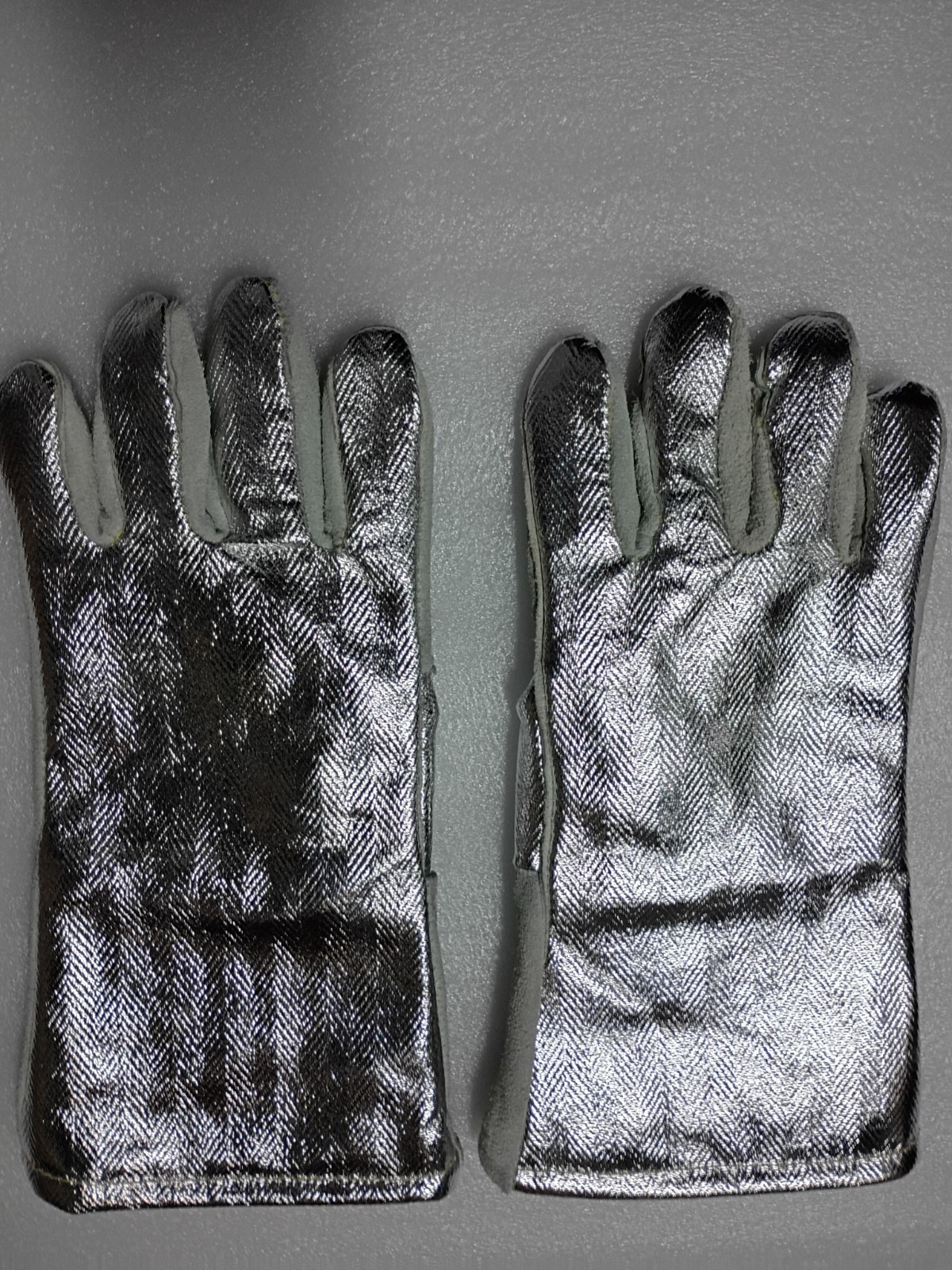 (1 Pair) Guardline Aluminized Wool Welding Gloves 65MALFWL, L / Large, 65 MAL