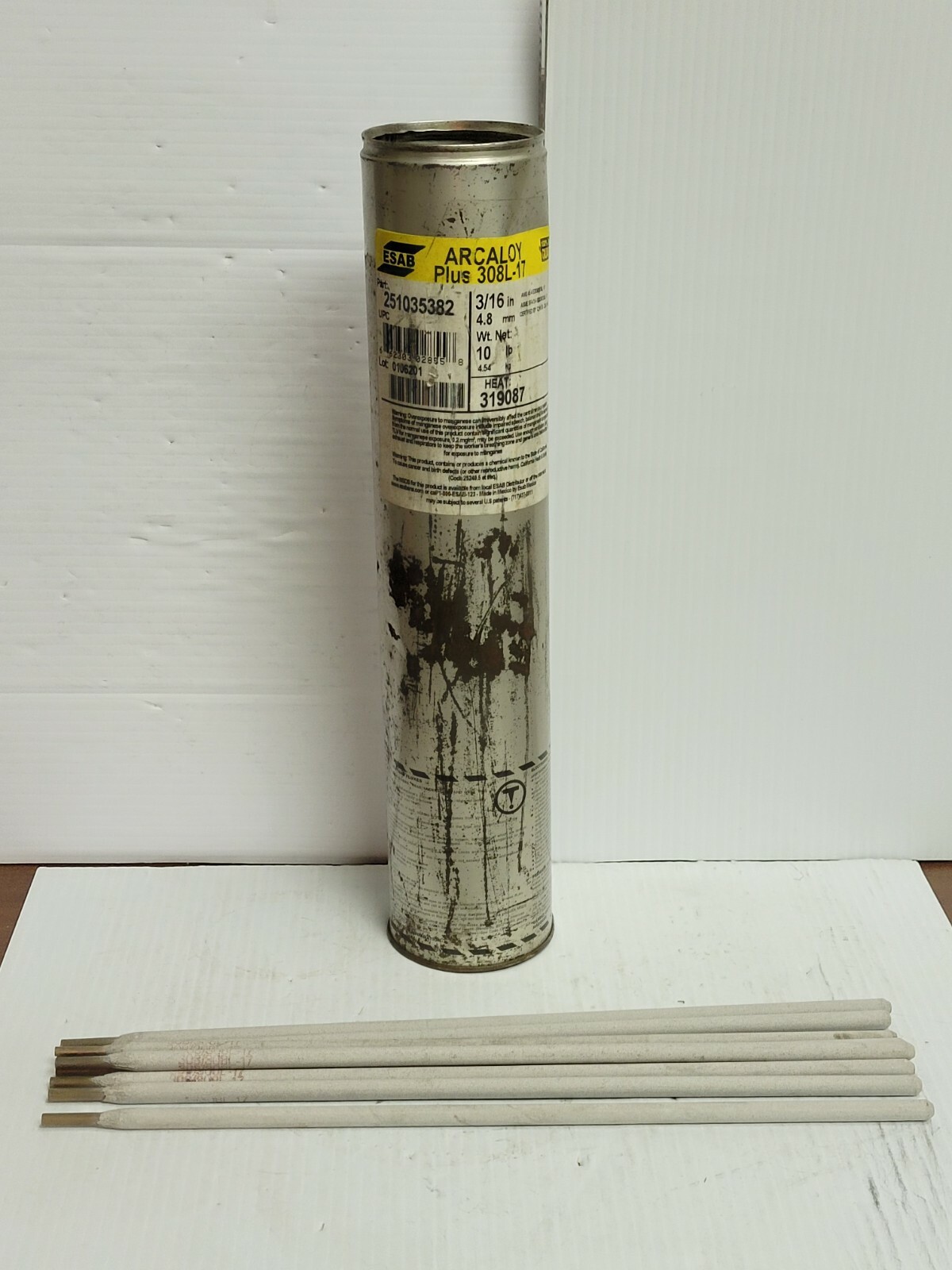 NEW 1.4LBS 8PCS ESAB WELDING ELECTRODE 308L-17 3/16X14