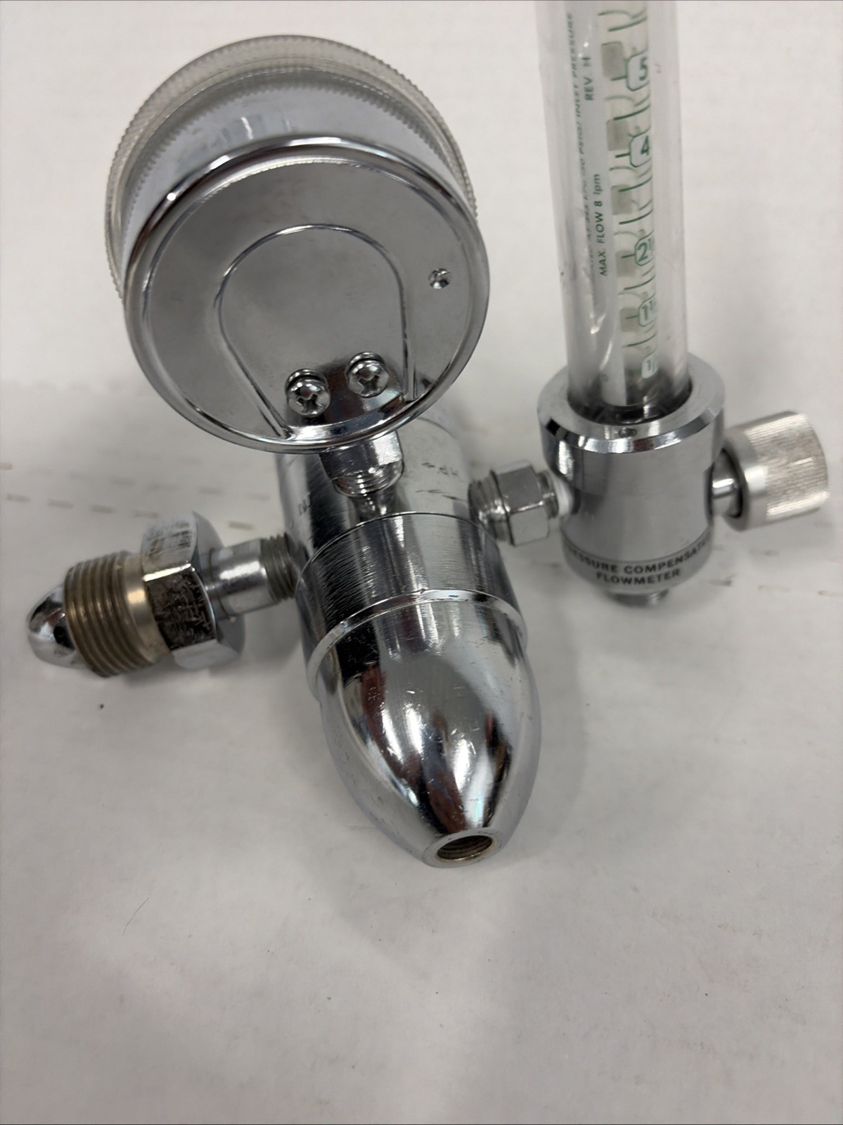 Hudson Oxygen Regulator Flowmeter CGA-540 0-7 LPM Medical Dual Gauge USA R12