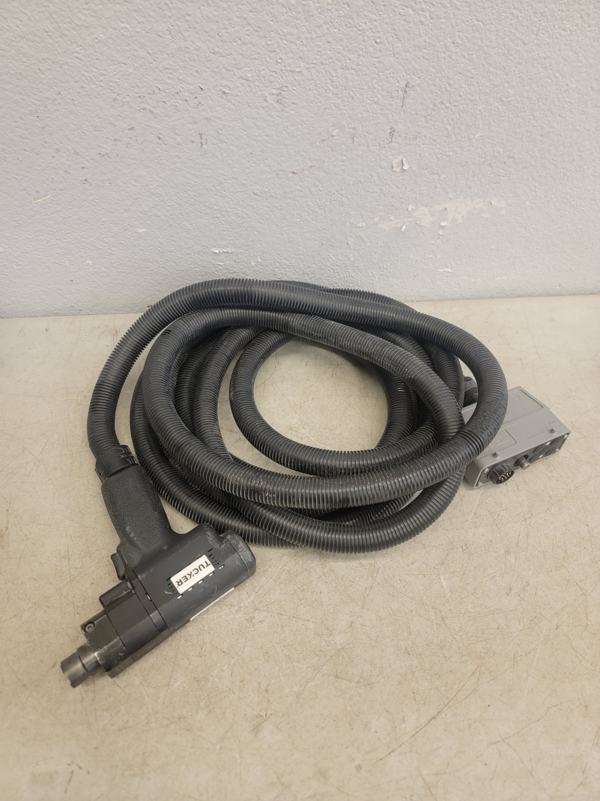 TUCKER EMHART Stud Welding Welder Weld Hose Robot Feeder 20ft (2)