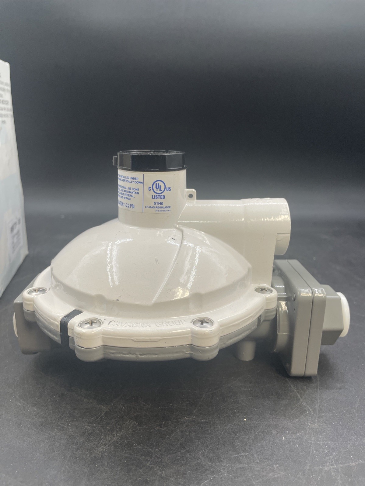 KOSAN 998TP-08 1/2″ NPT x 1/2″ NPT 2 PSI 1.46M BTU PROPANE REGULATOR