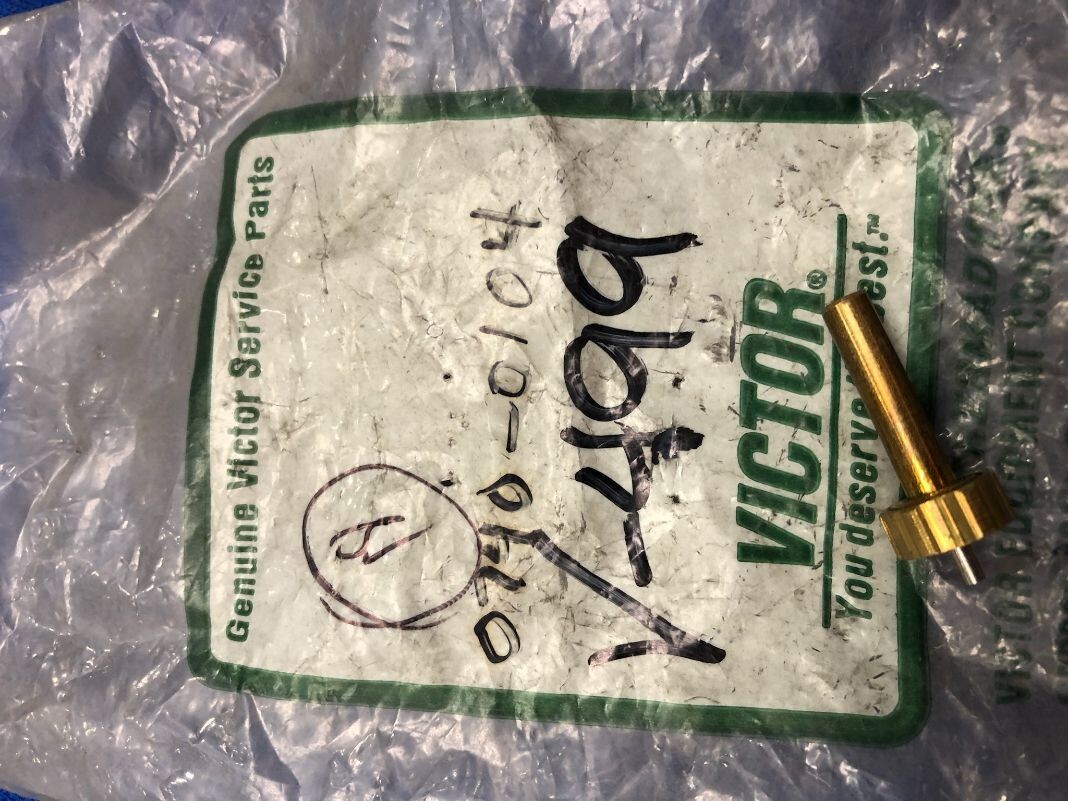 Victor Seat Assembly 0740-0104 OEM Very Old Vintage Stock SS-V499