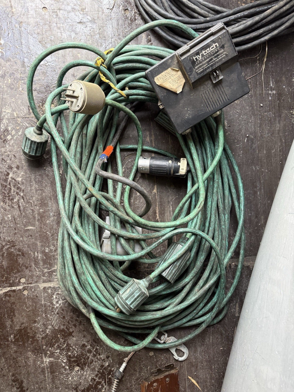 Tuf-flex 10/3 SJEOW – A 10A Welding Cable 200′ Spool Green With HY-Tech Breaker.