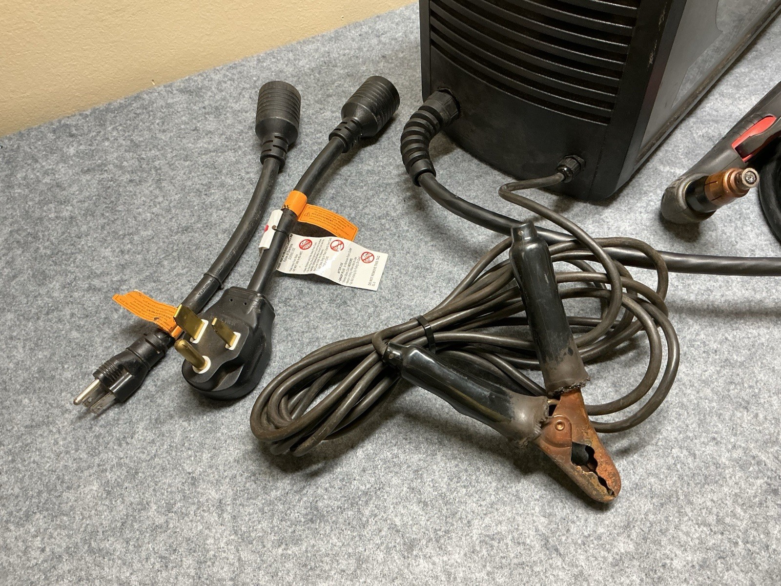 HYPERTHERM POWERMAX30 AIR PLASMA CUTTER MVP037554