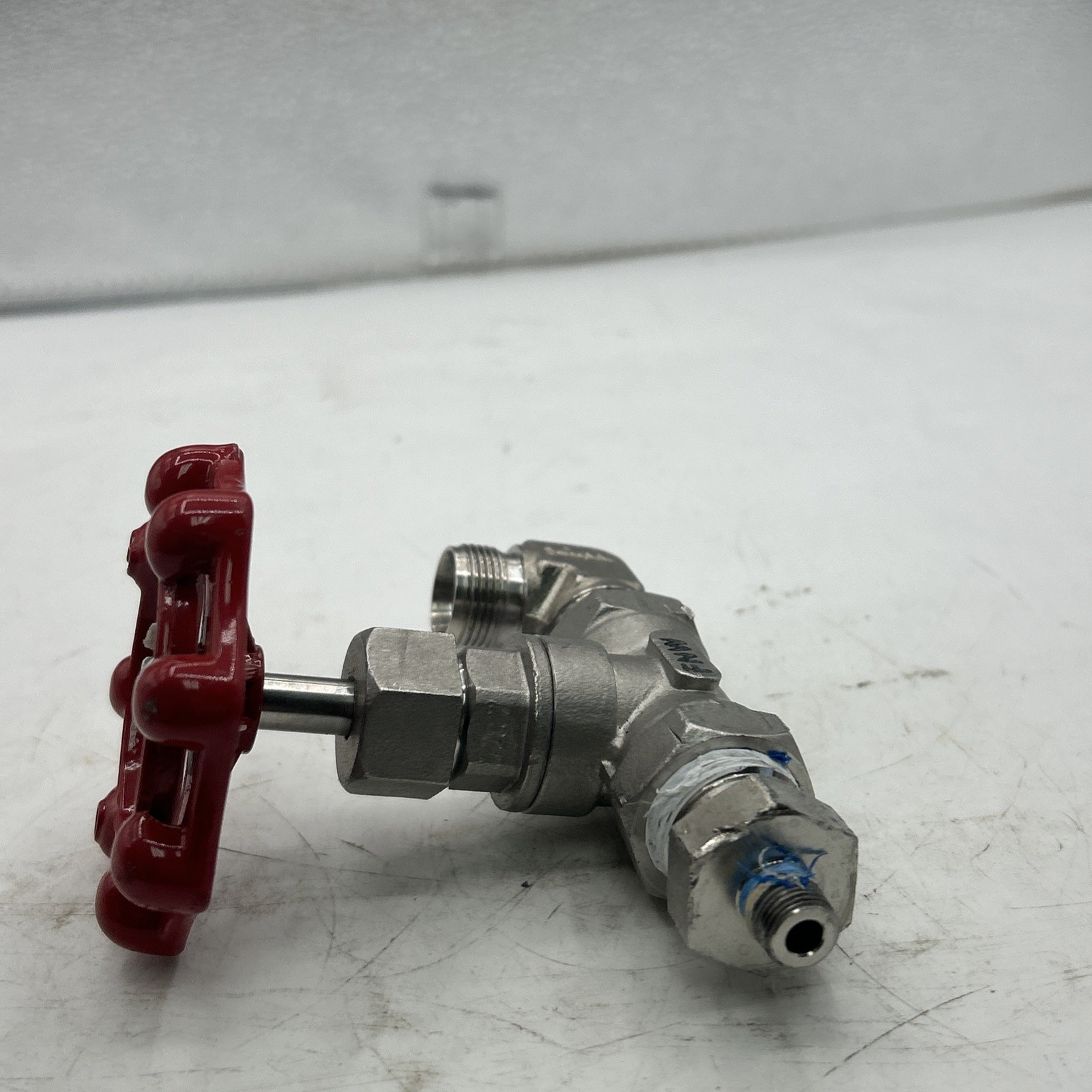 FNW 1/2 200 CF8M Gate Valve See Pics 30 Day Warranty