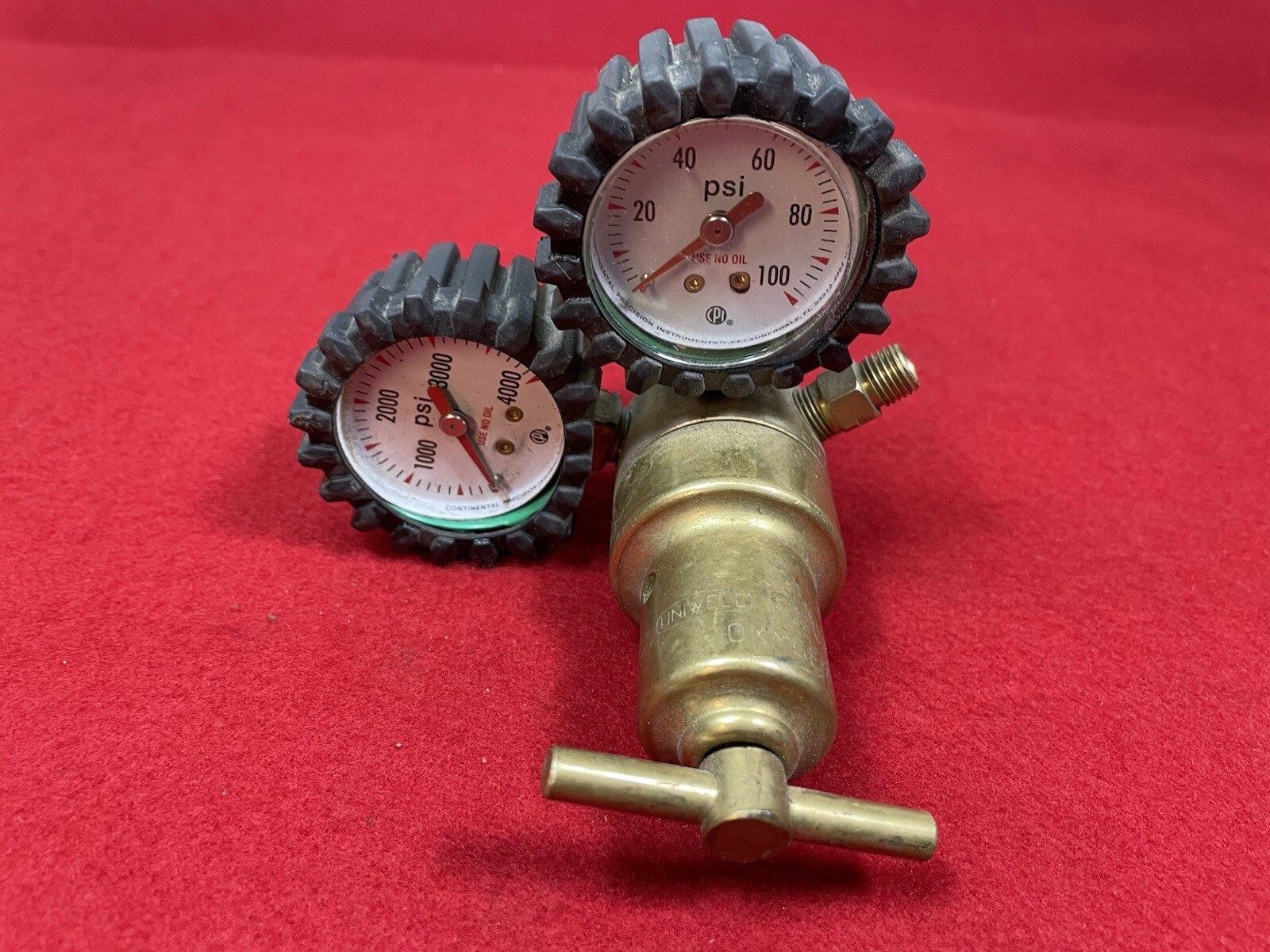 Uniweld Oxygen And Acetylene Regulators, Gas RMC100, Oxygen RO100