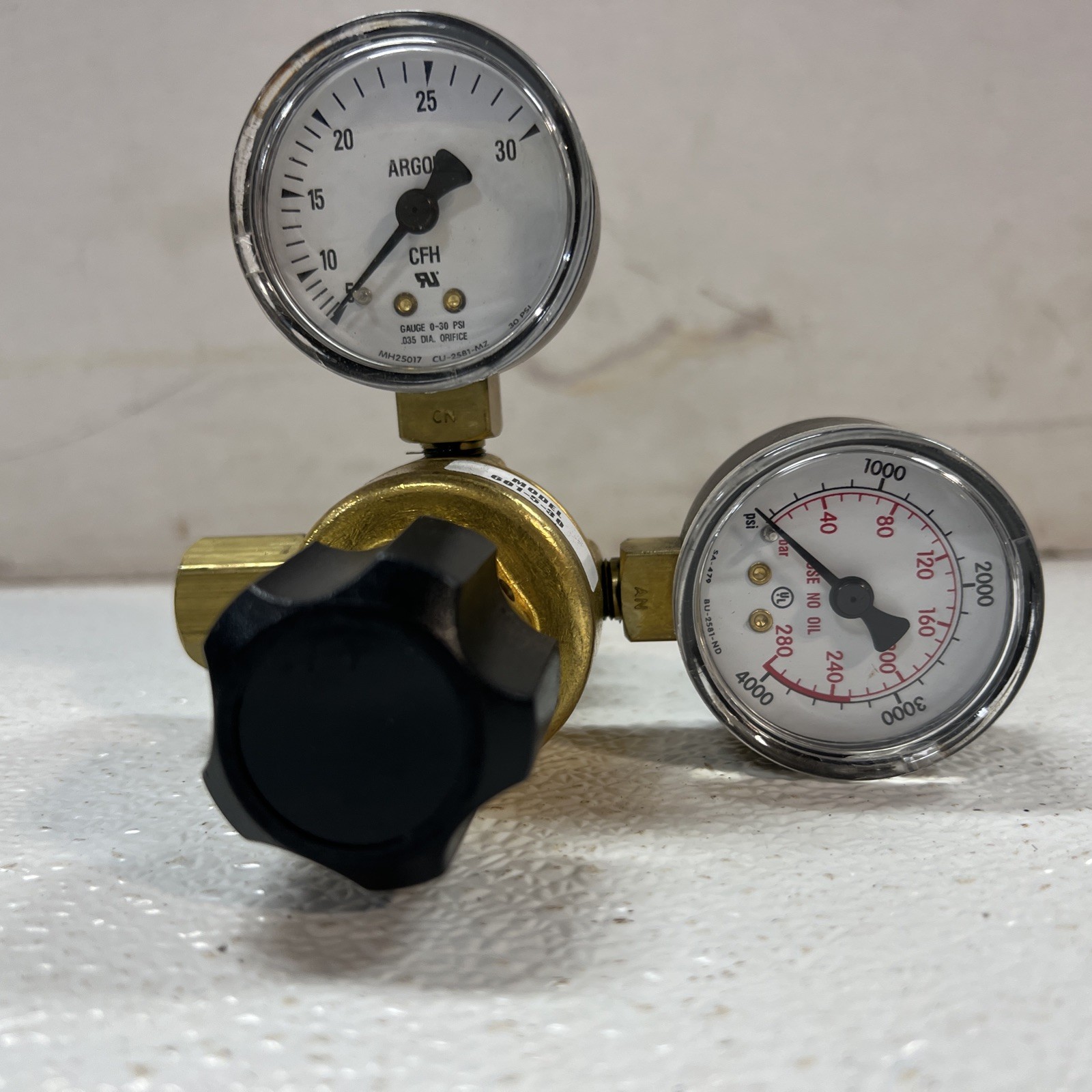 harris argon regulator model 601-5-30