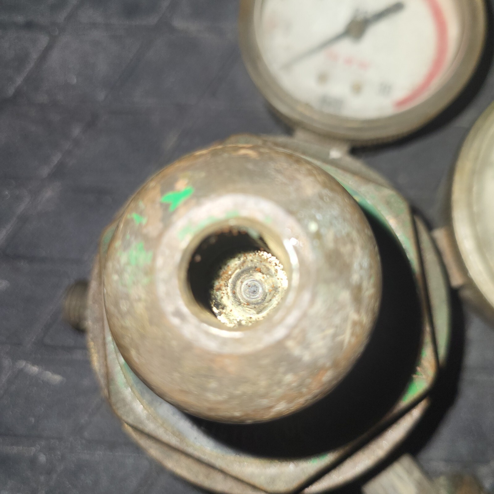 Firepower Compressed Gas Regulator Model No. 250-15-510 Parts Or Restoration