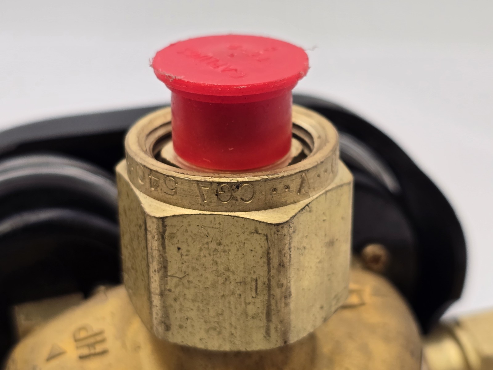 Victor ESS4-125-540 Edge Series Heavy Duty Oxygen Regulator 3000 psig