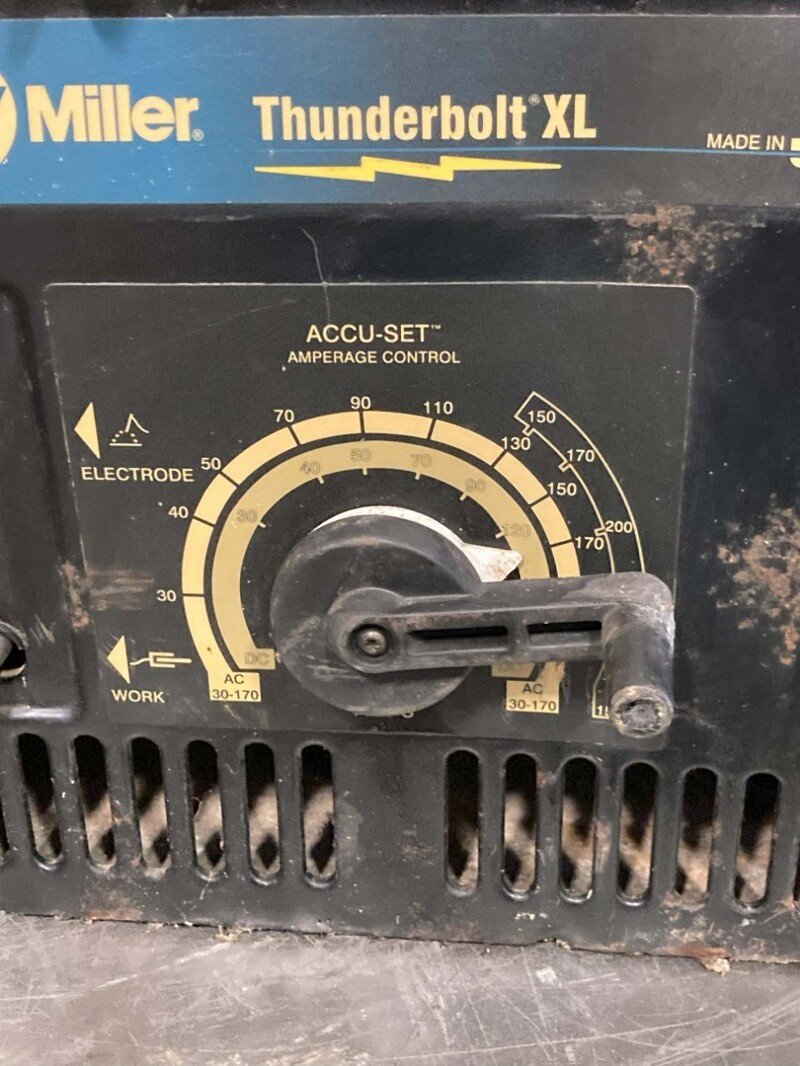 Miller Thunderbolt XL 225/150A Welding Power Source 230V, 1PH, 50/60Hz, 903642