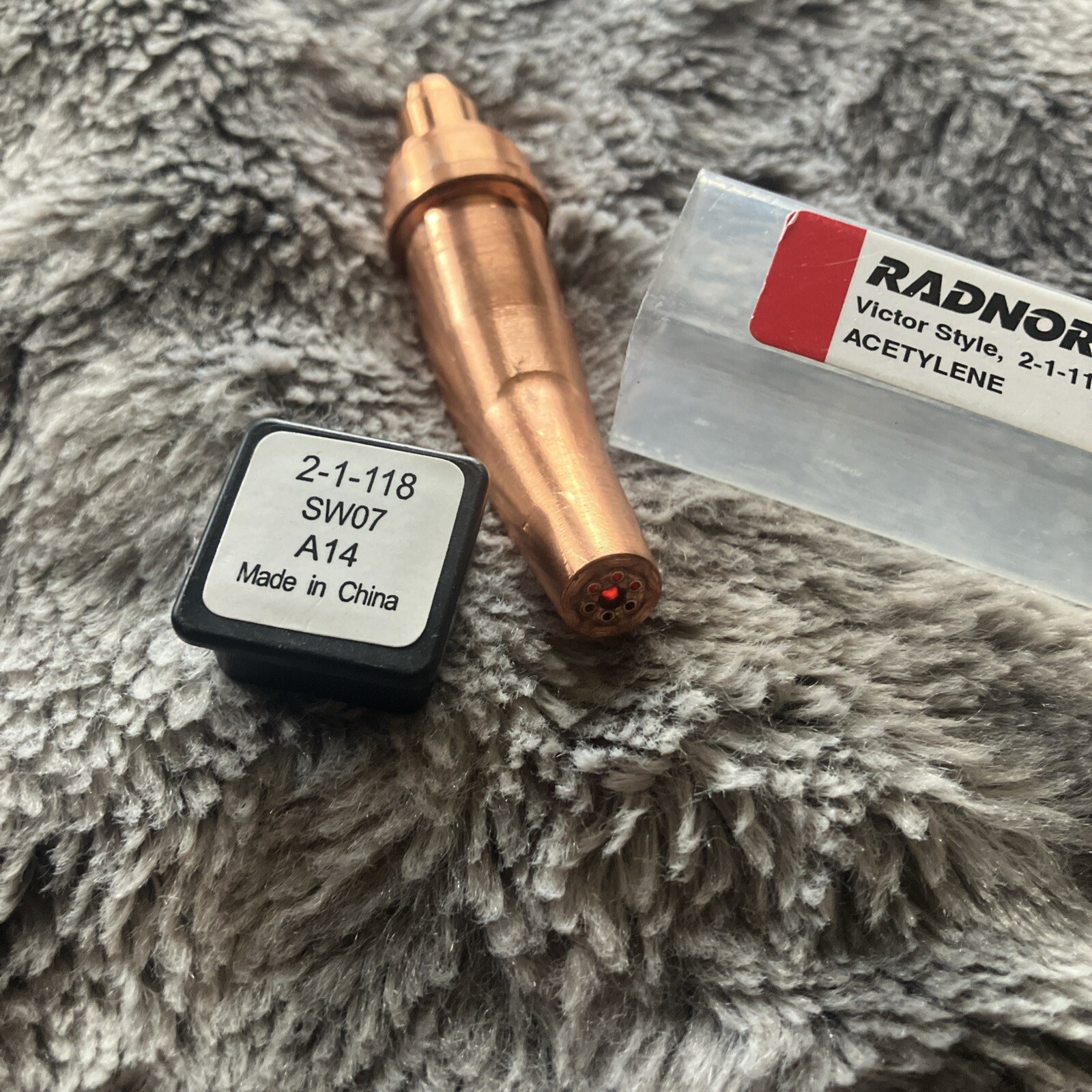 1 NEW Radnor Victor Style Acetylene Cutting Torch Tip 2-1-118 64003595