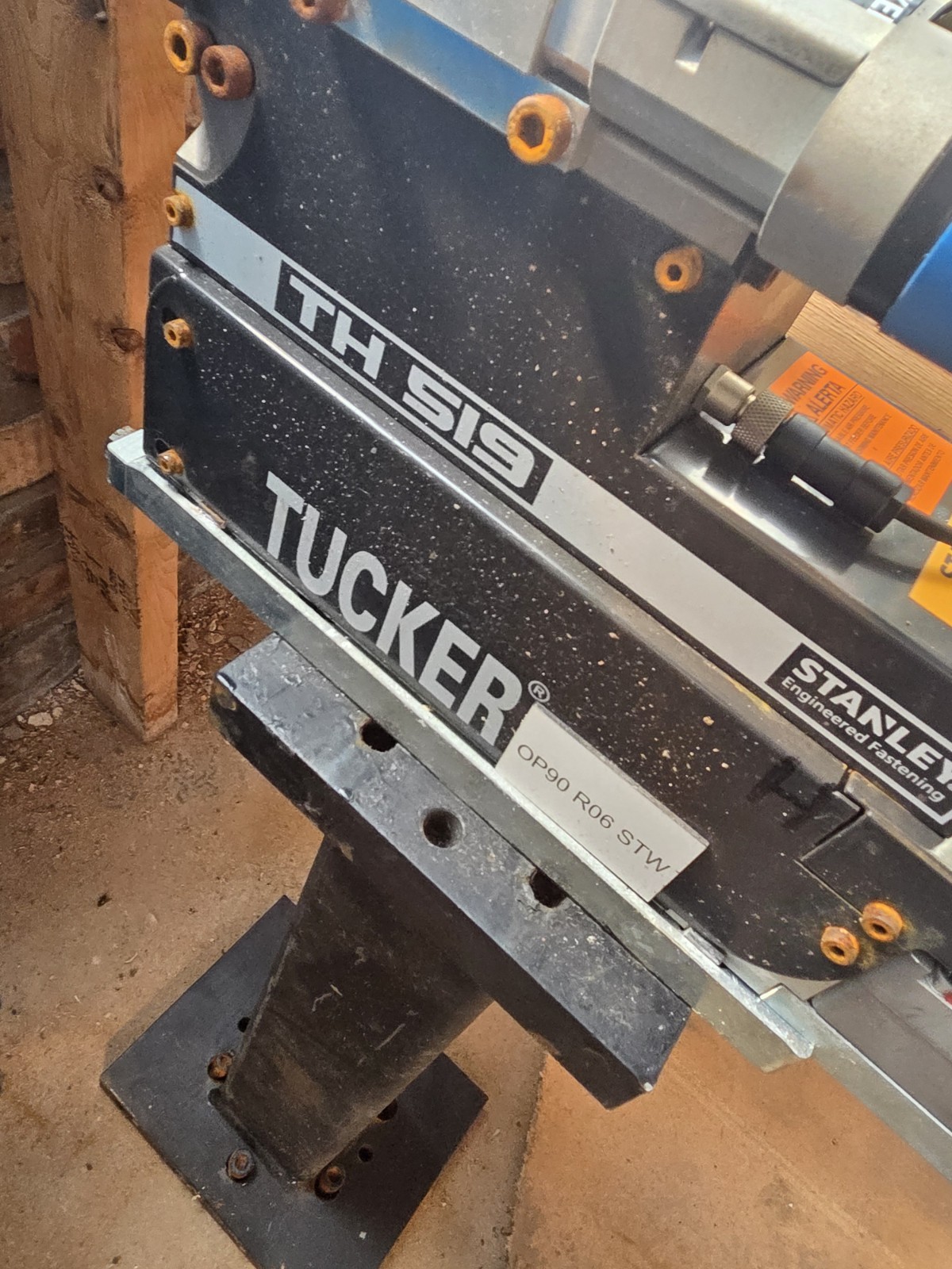 Stanley Tucker TH519 Stud Welding Head w/ Base and Hoses / Cables – FREE FREIGHT