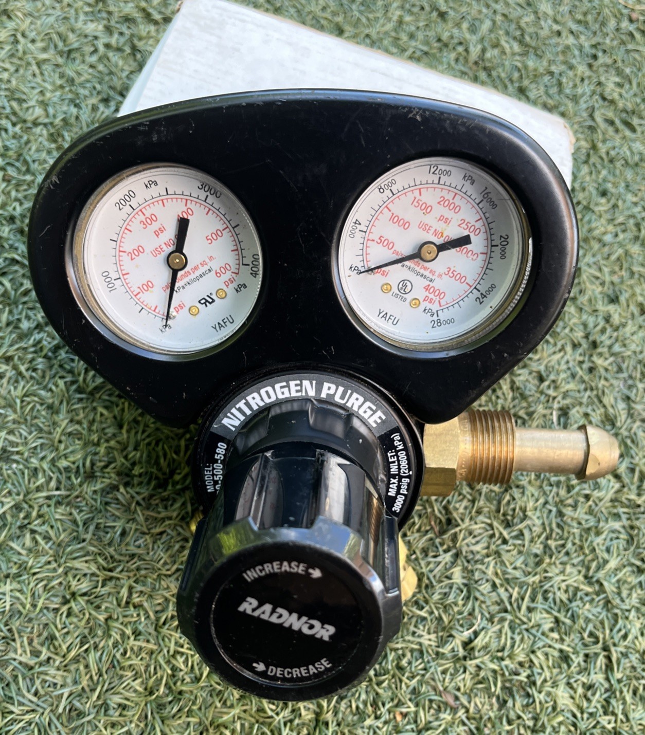 NEW RADNOR Nitrogen Purge Regulator TPR250-500-580 CGA-580 500 PSI