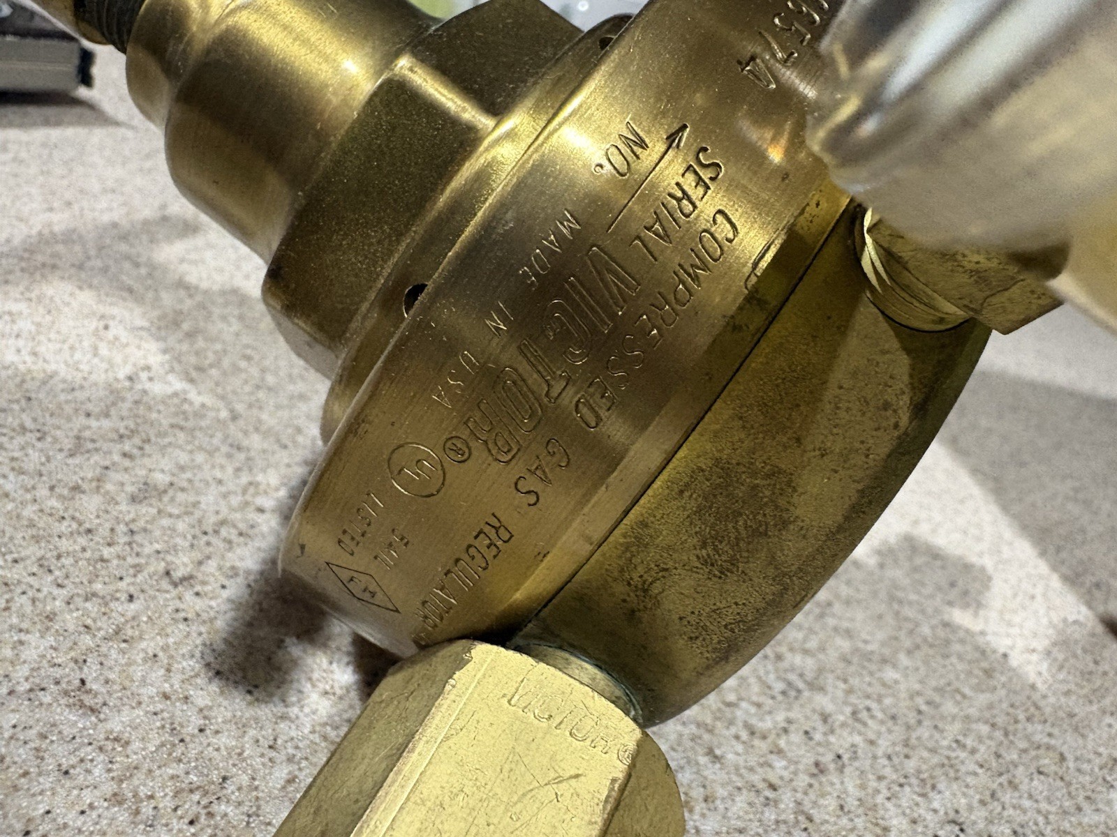 Vintage Brass Victor Safety Regulator SR 450D-540 . For Oxygen Tank