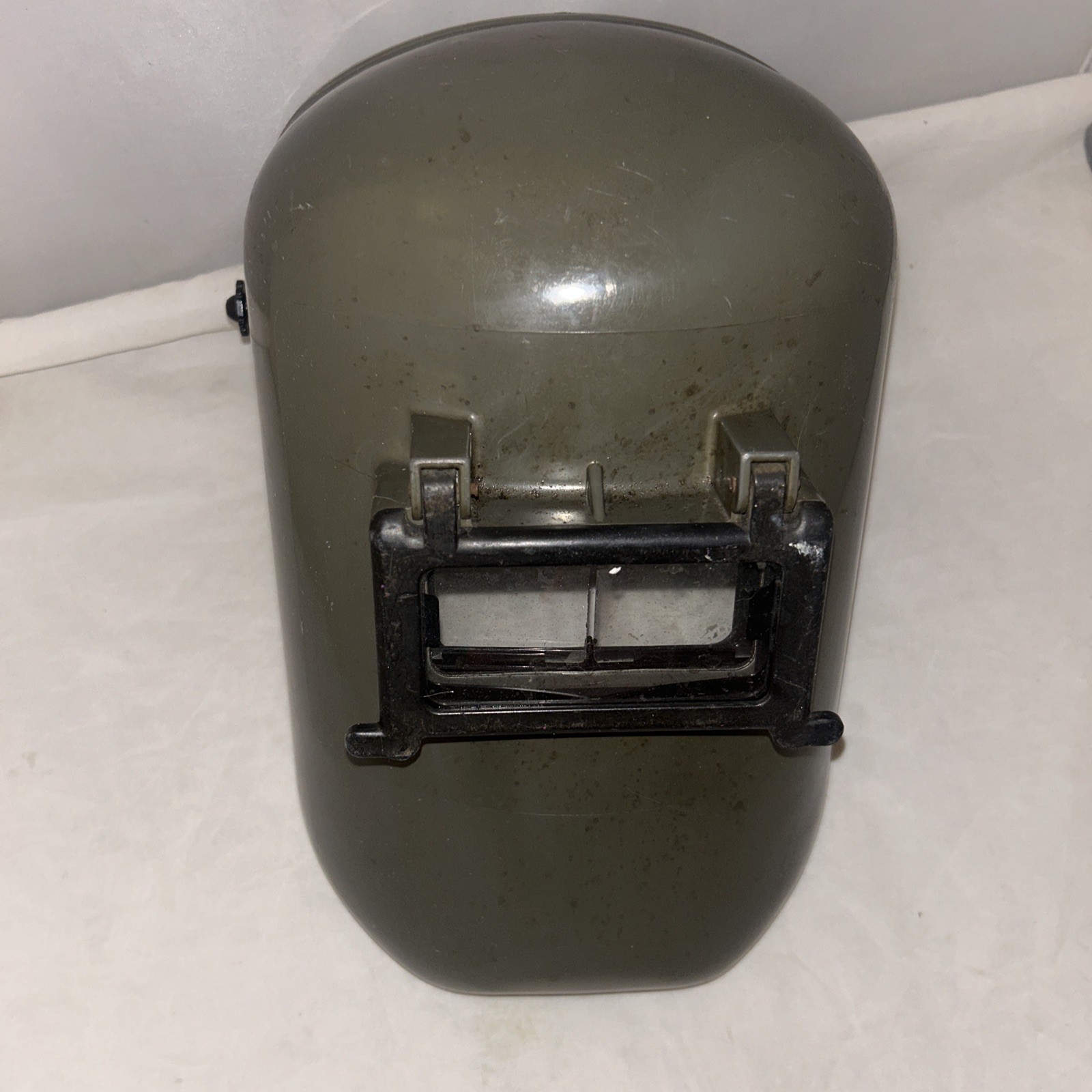 Fibre-Metal by Honeywell Tigerhood Classic Thermoplastic Welding Helmet Hallowee