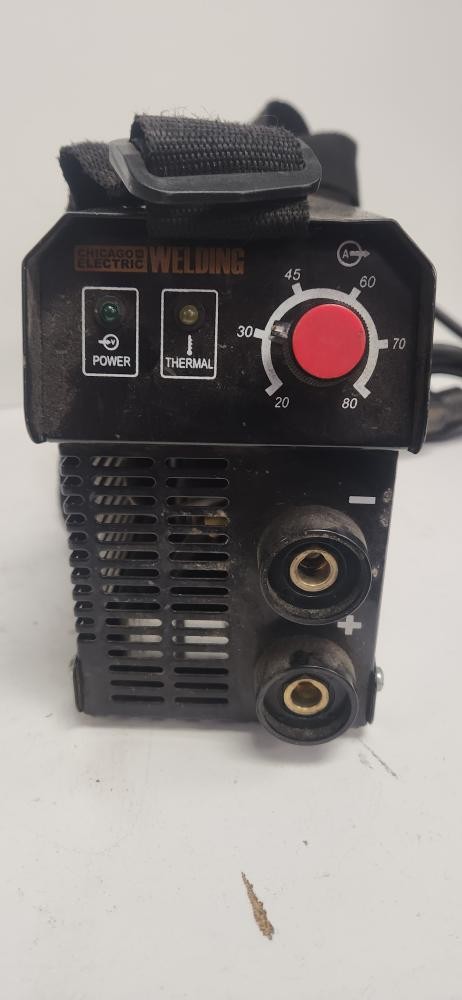 CHICAGO ELECTRIC 80 AMP INVERTER ARC WELDER (P04024107)