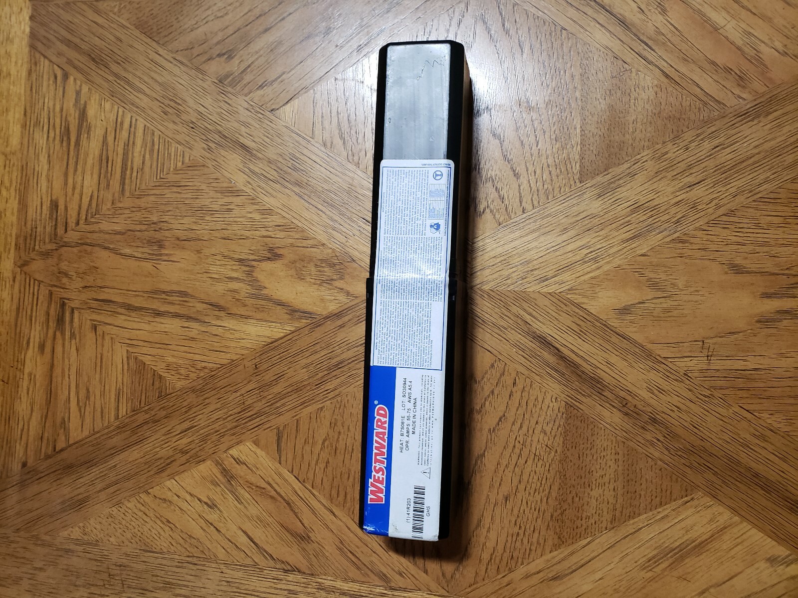 WESTWARD 41R203 14″ Stick Electrode 3/32″ Dia., AWS E316L-16, 5 lb.