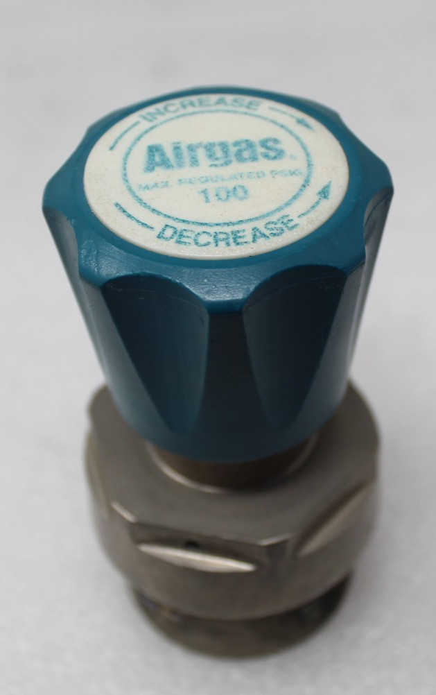 Airgas 0-100 psi Cylinder Regulator Y11-LC241D