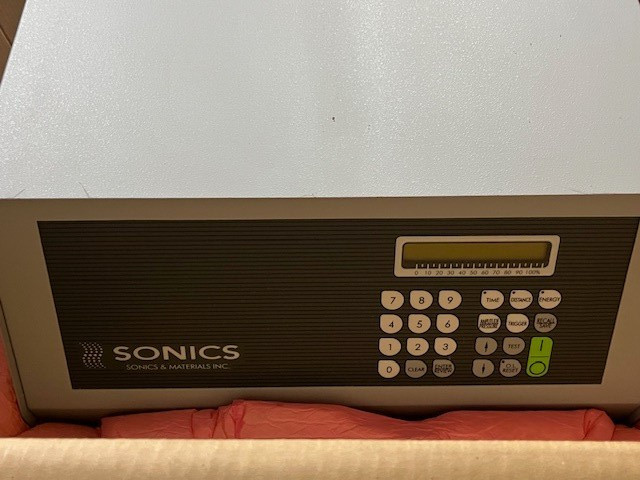 Sonics and Materials GXC3500-20 3500 Watts, Freq: 20kHz, 30 Amps, 230 Volts New