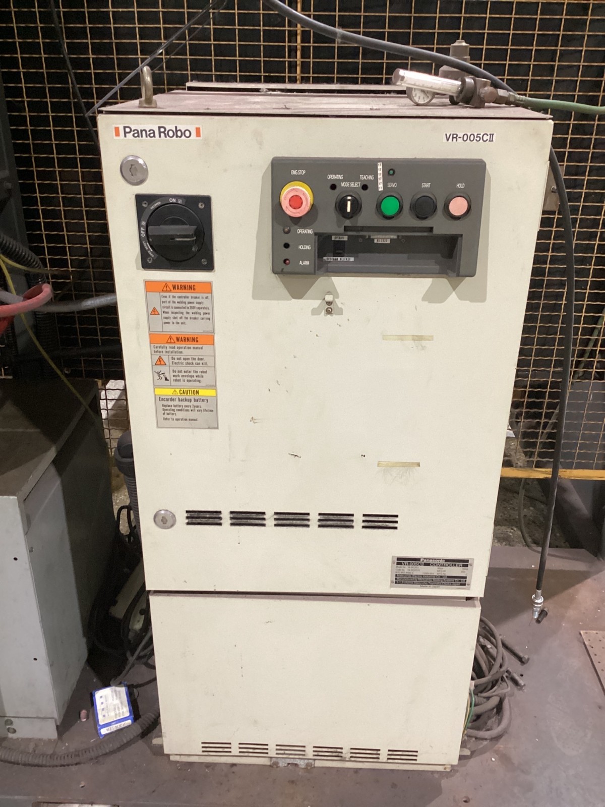 PANASONIC PerformArc VR-005CII Robotic Welding Cell w/ Indexer USED