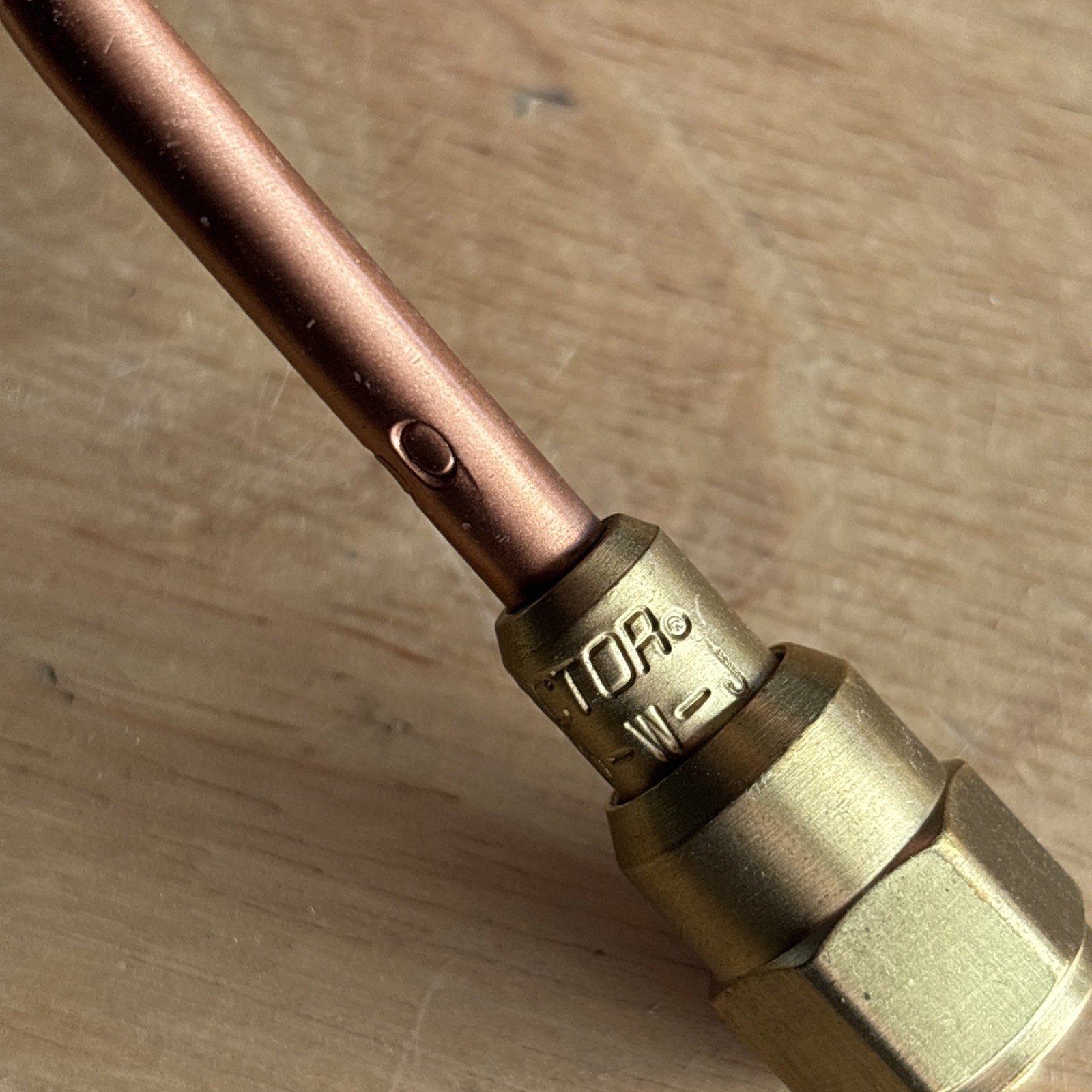 Victor Welding Brazing Torch Nozzle Tip 00-W-J Genuine Victor 0325-0082 NEW