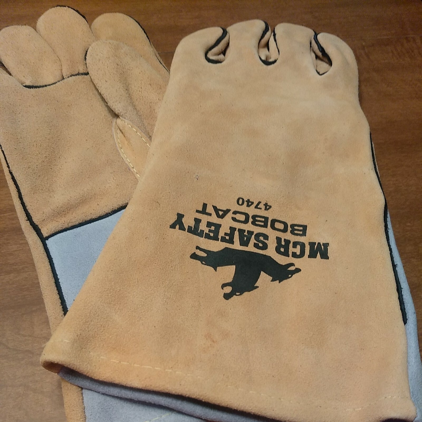 Mcr Safety 4740 Bobcat Welding Gloves, Cowhide Palm, XL NEW