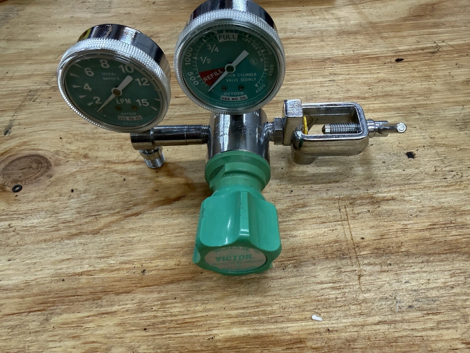 Victor Medical Products VMG-15LY Oxygen Regulator CGA 870 Gas Regulator