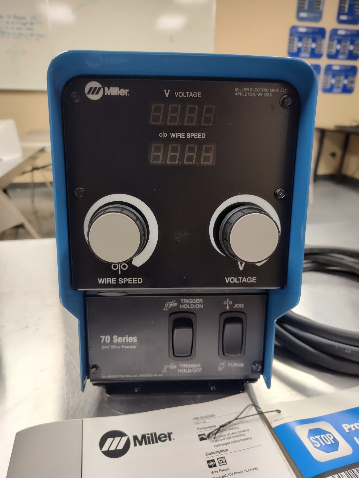 Miller 70 Series 24V Wire Feeder Control Box SKU 300882 – NEW Open Box