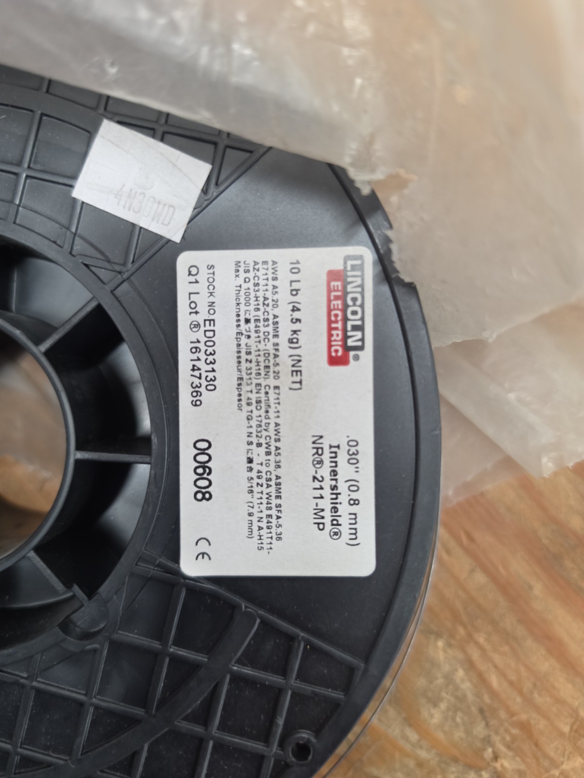 Lincoln ED033130 .030″ Innershield NR211 Wire for Mild Steel, 10 lb Spool
