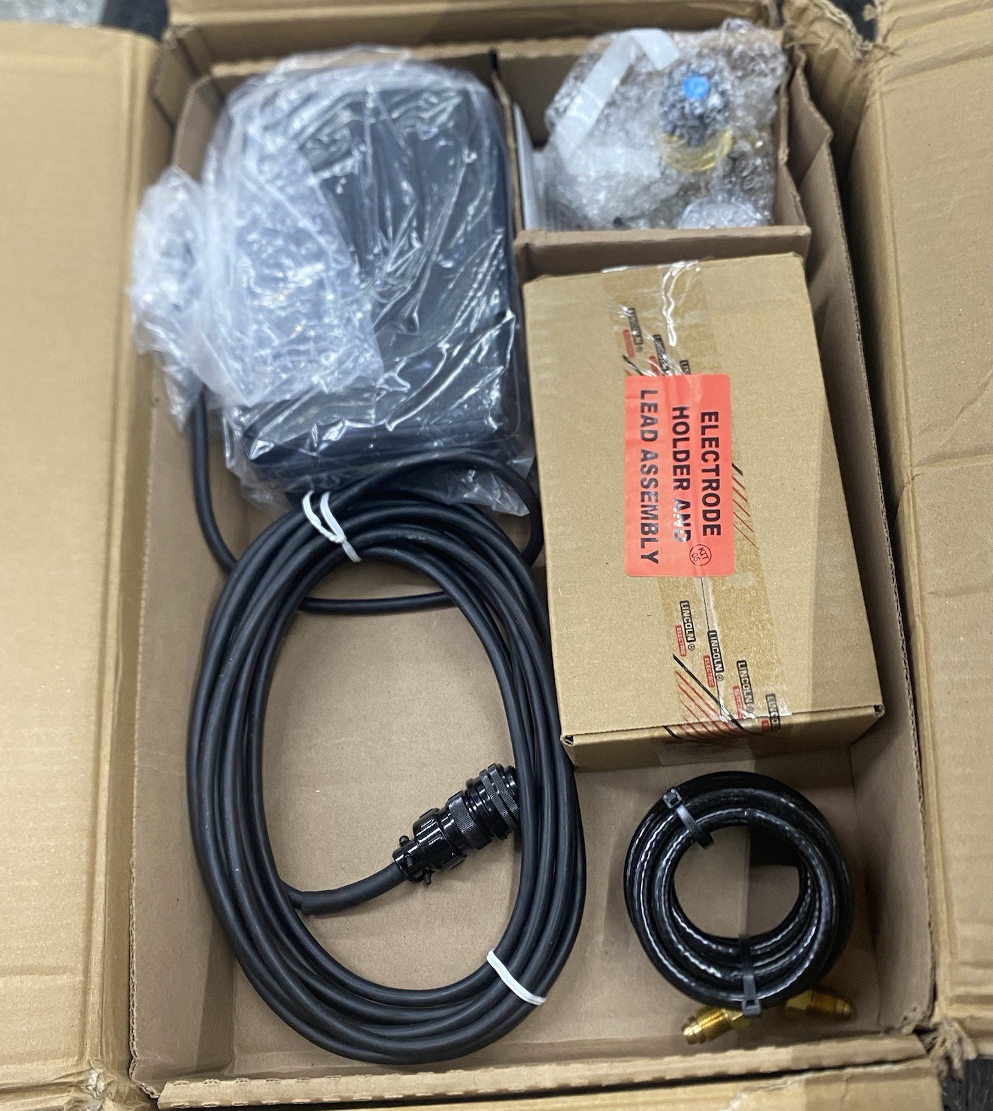 Lincoln Electric Square Wave TIG 200 Inverter Welder AC/DC TIG Stick Aluminum
