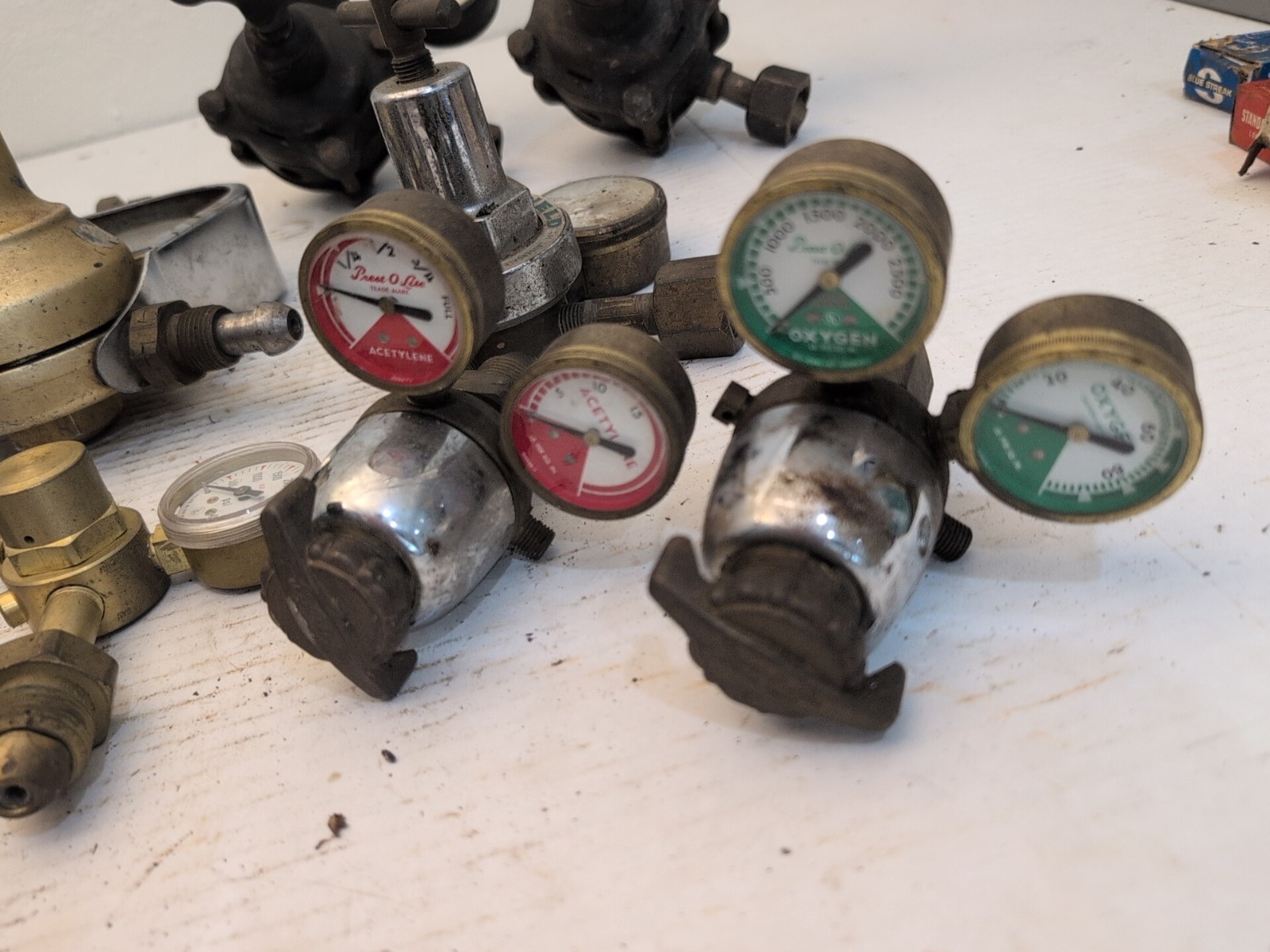 Lot Of Vtg Valves Gauges Prest-O-Lite Harris Arrow Airco Uniweld Oxygen Hydrogen