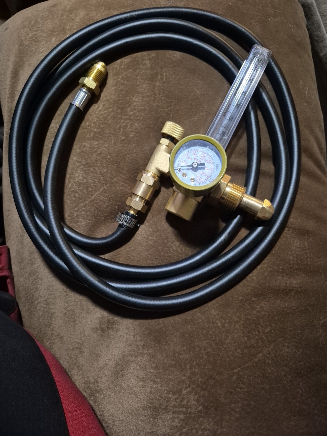 Yeswelder Argon CO2 Regulator Flow Meter Gas Regulator with Hose
