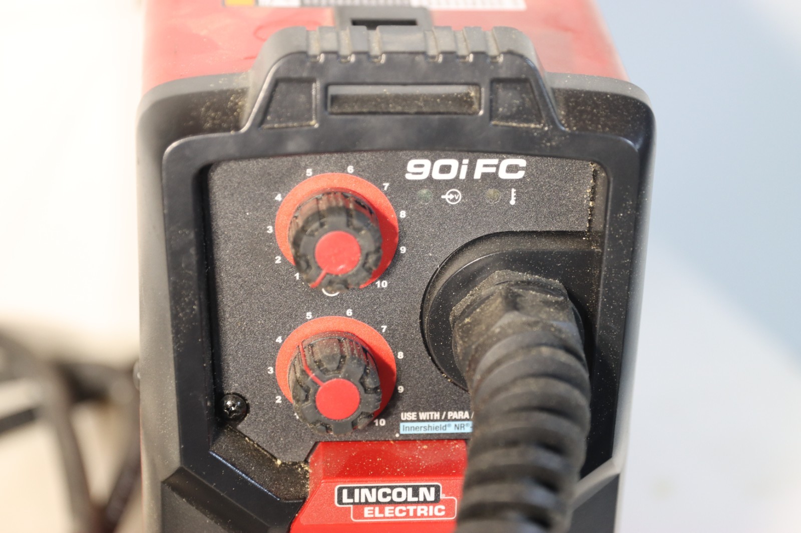 Lincoln Electric WELD-PAK 90i FC Flux-Cored Wire Feeder Welder, Needs New Tip