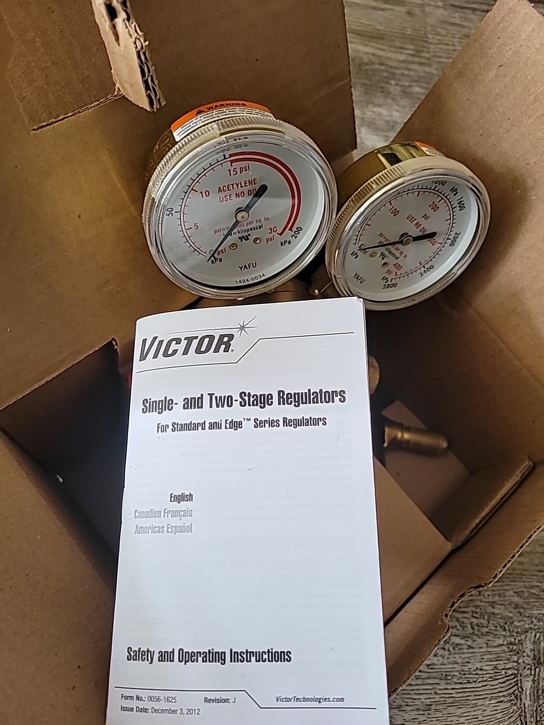 Victor 0781-0583 Gas Regulator, Acetylene, Single Stage, 0.825″-14 Inlet,