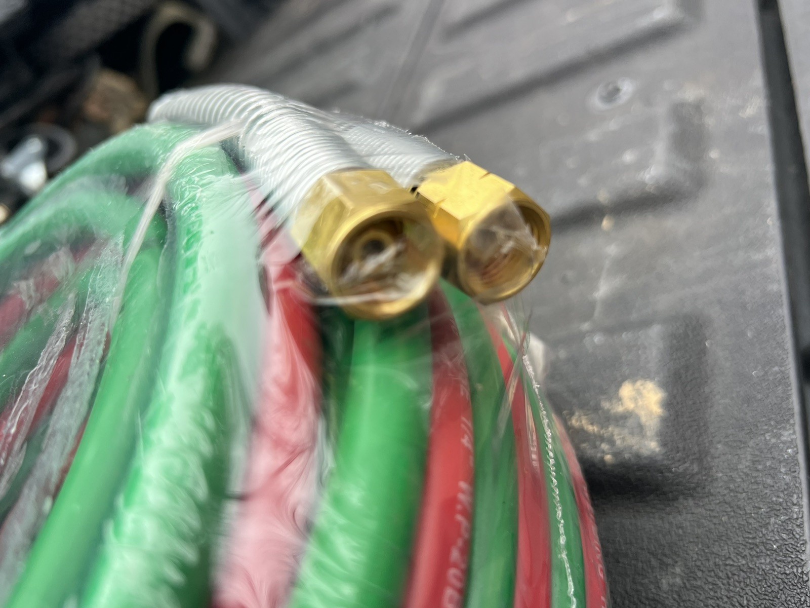 RX WELD 50 FT 1/4″ Oxy Acetylene Welding Hose with 9/16″-18 B Fittings