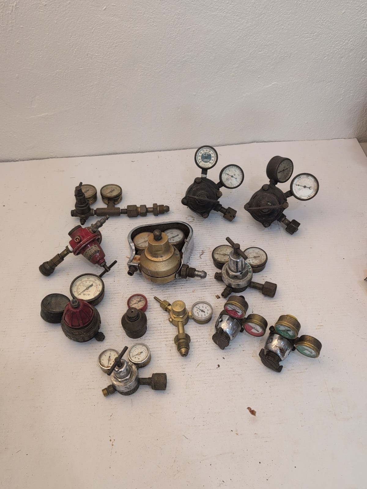 Lot Of Vtg Valves Gauges Prest-O-Lite Harris Arrow Airco Uniweld Oxygen Hydrogen