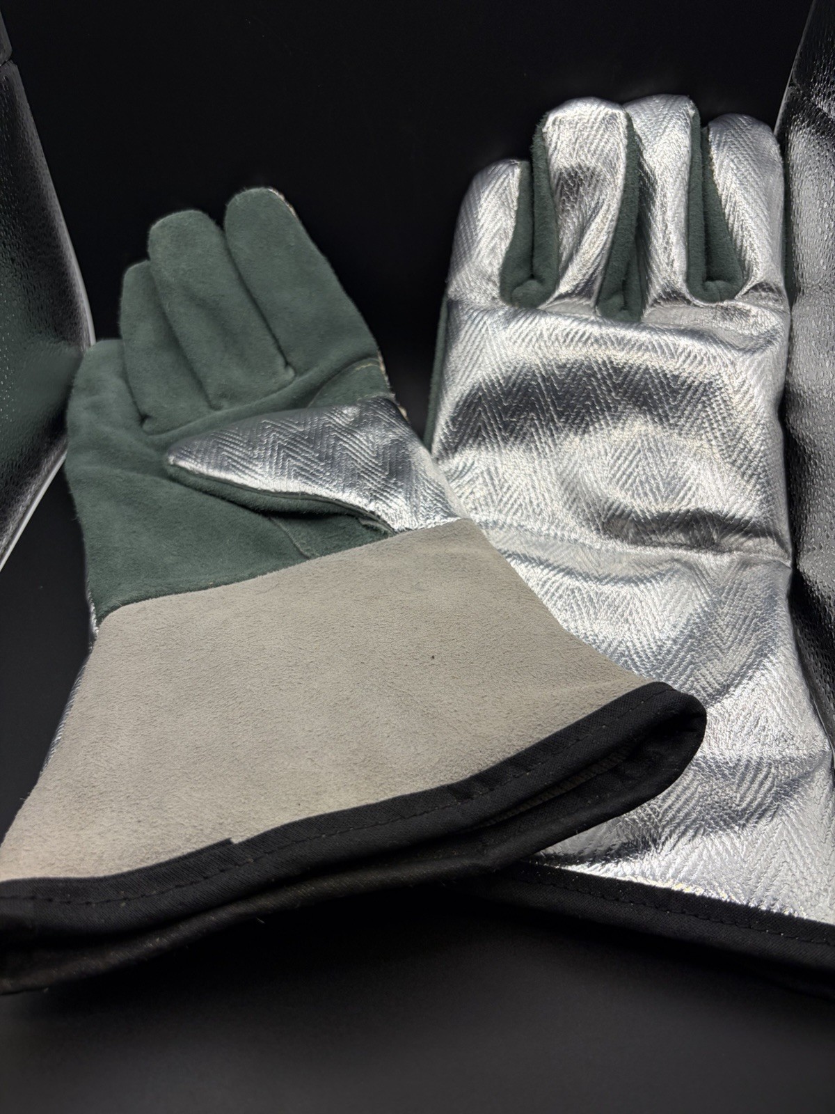 2 Pairs- New Aluminized Heat Resistant 13″ Welding Gloves –