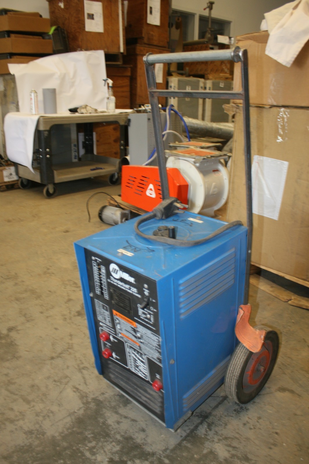 Miller Thunderbolt 225 CC AC Arc Welding Power Source, On Wheels