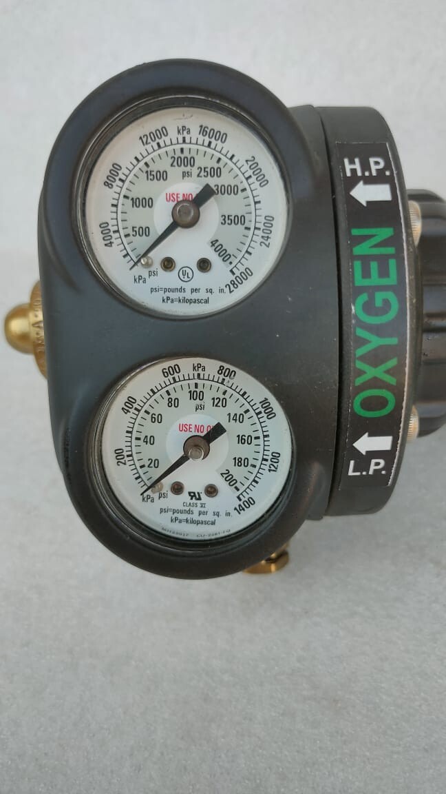 VICTOR ESS4-125-540 OXYGEN GAS REGULATOR