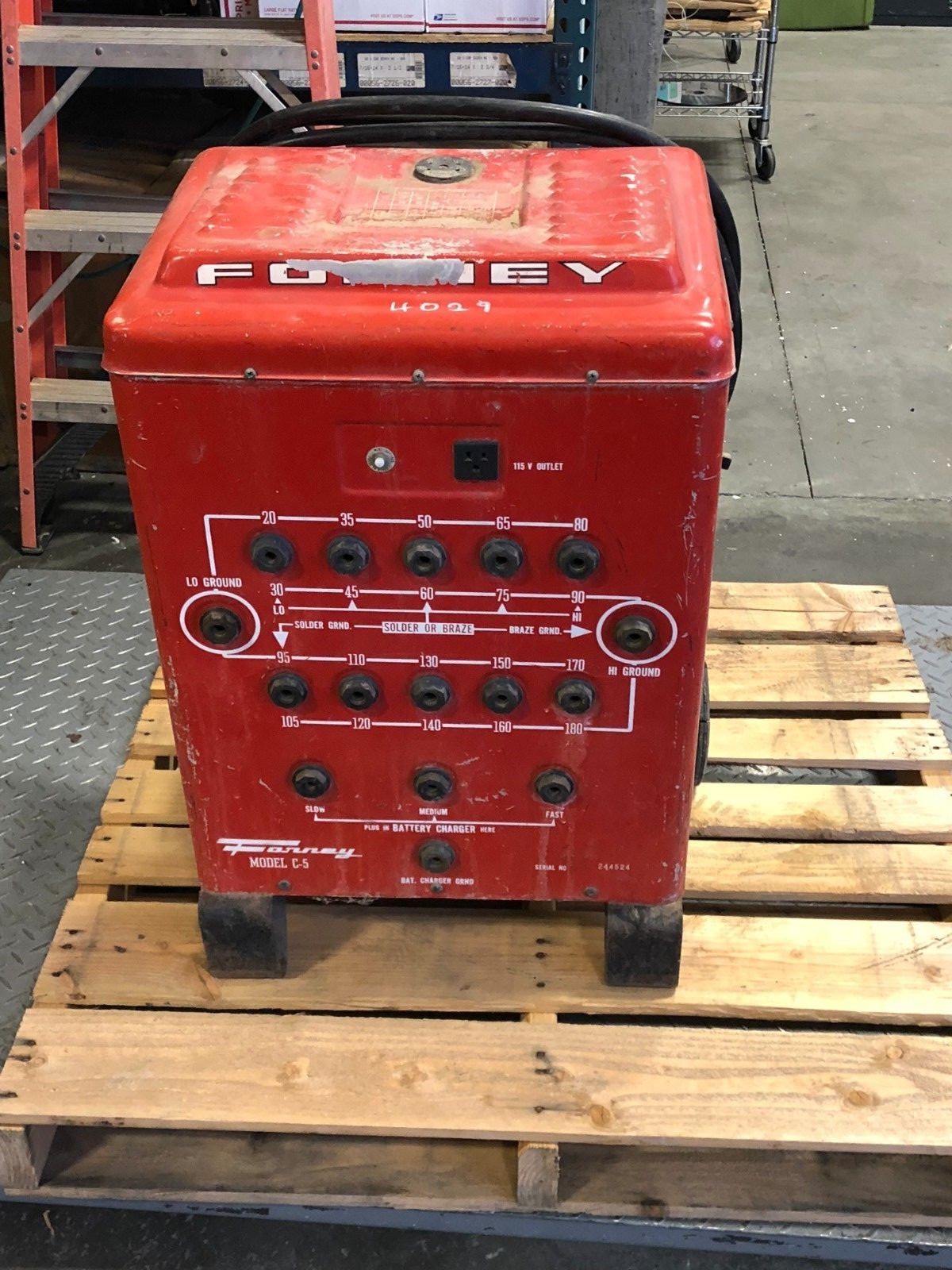 ANTIQUE FORNEY WELDER C-5 C5 WITH SOLDER BRAZE BATTERY CHARGE CHARGER OPTIONS