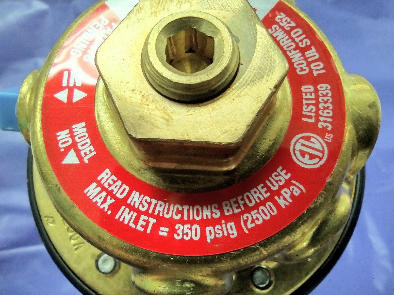 VICTOR ESL4-15-250A ACETALYNE PIPELINE REGULATOR 350 MAX PSIG 0-30 PSI INDICATOR