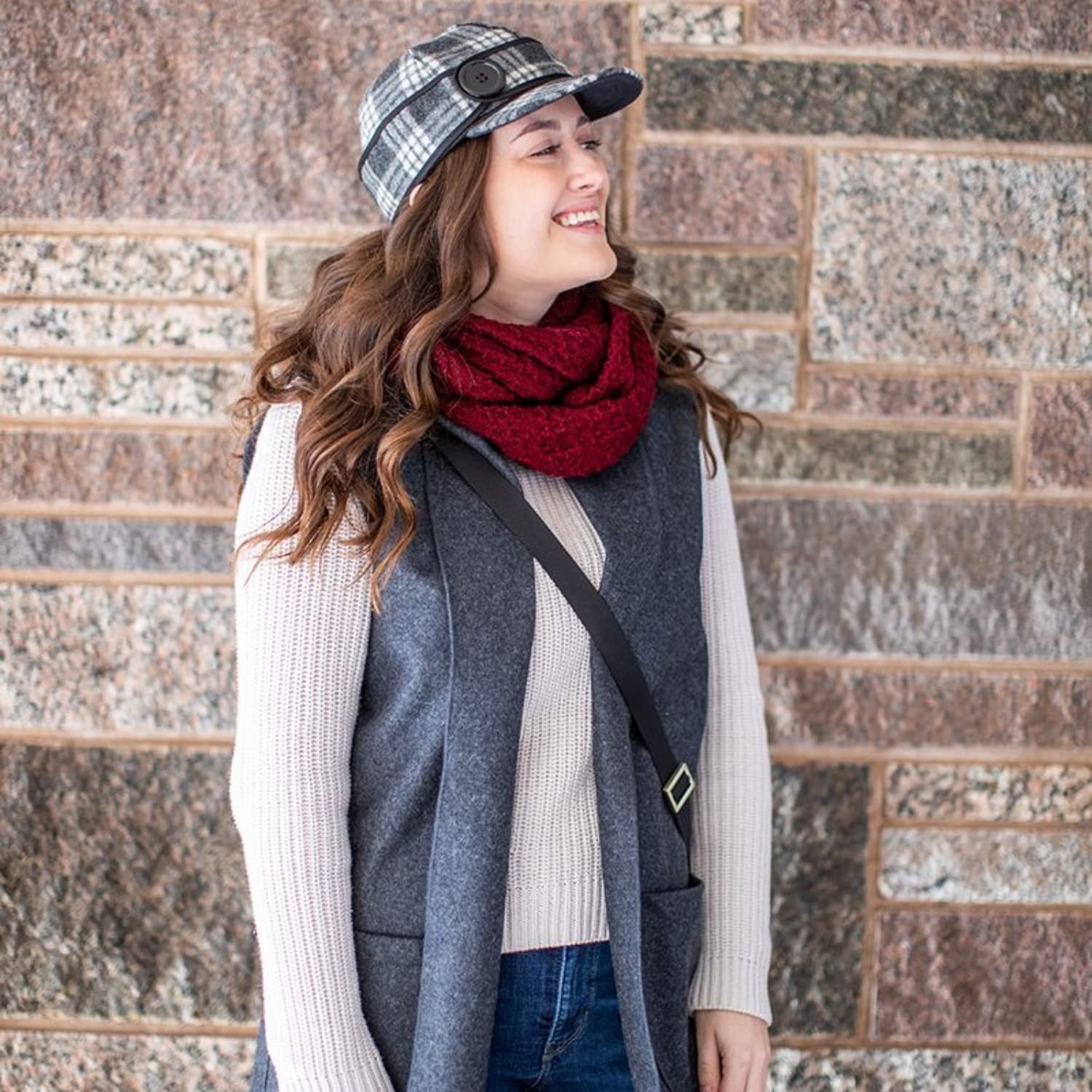 Stormy Kromer The Button Up Cap – Decorative Wool Hat with Earflap 6 5/8