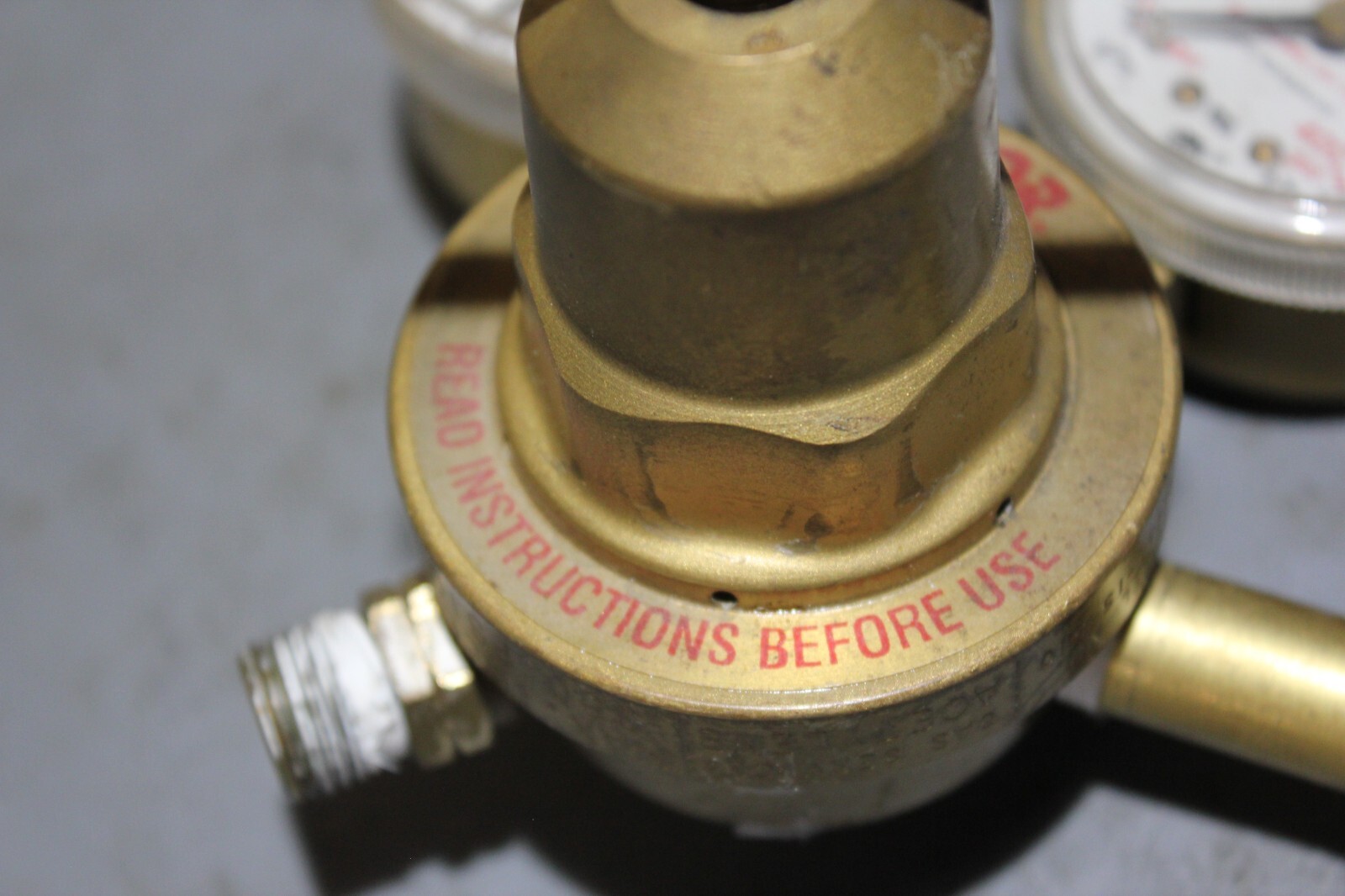 RADNOR compressed gas regulator 250-15-510