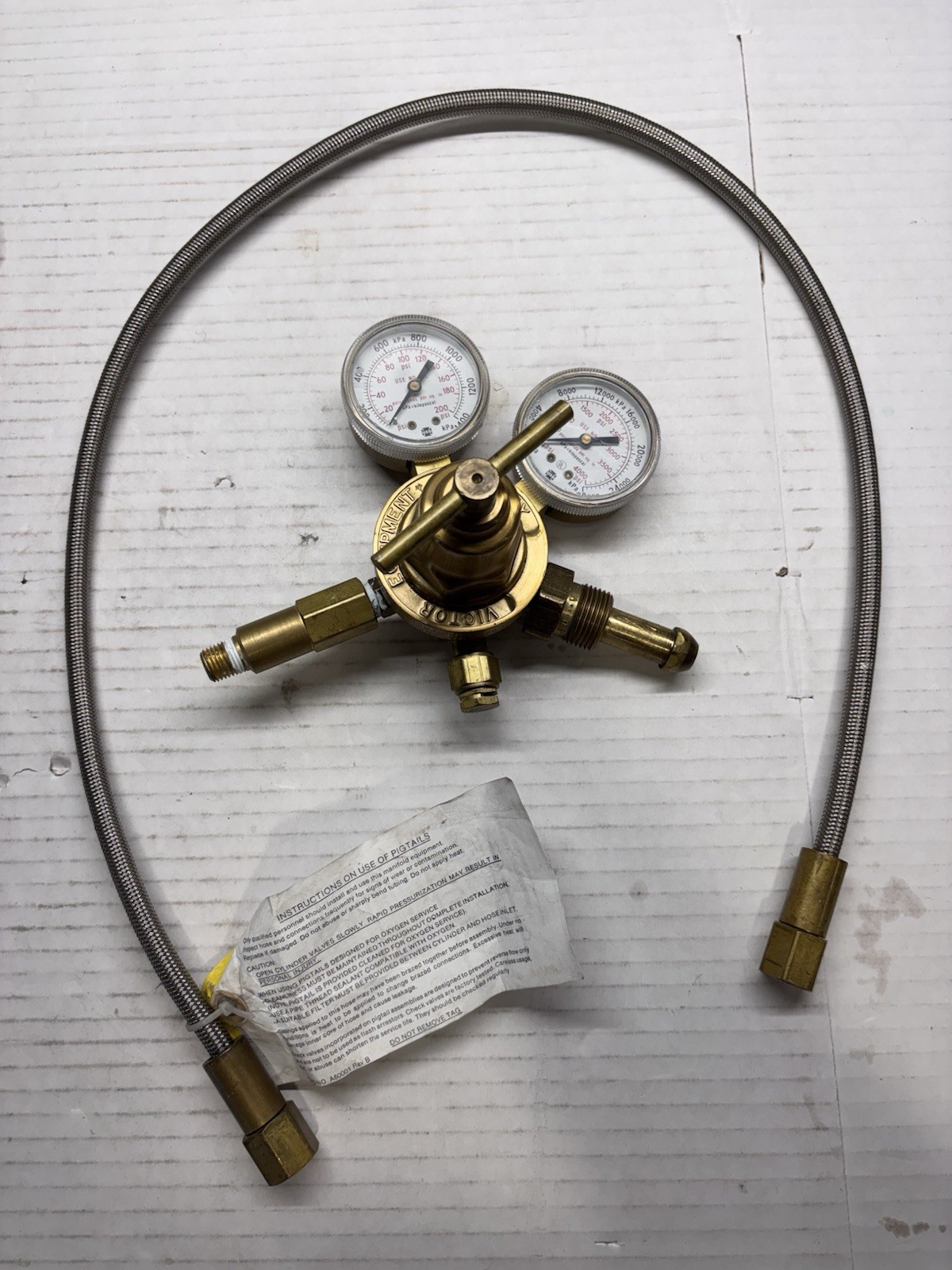 Excellent & working condition Victor SR 250 D 580 Regulator with SS Braided Hose